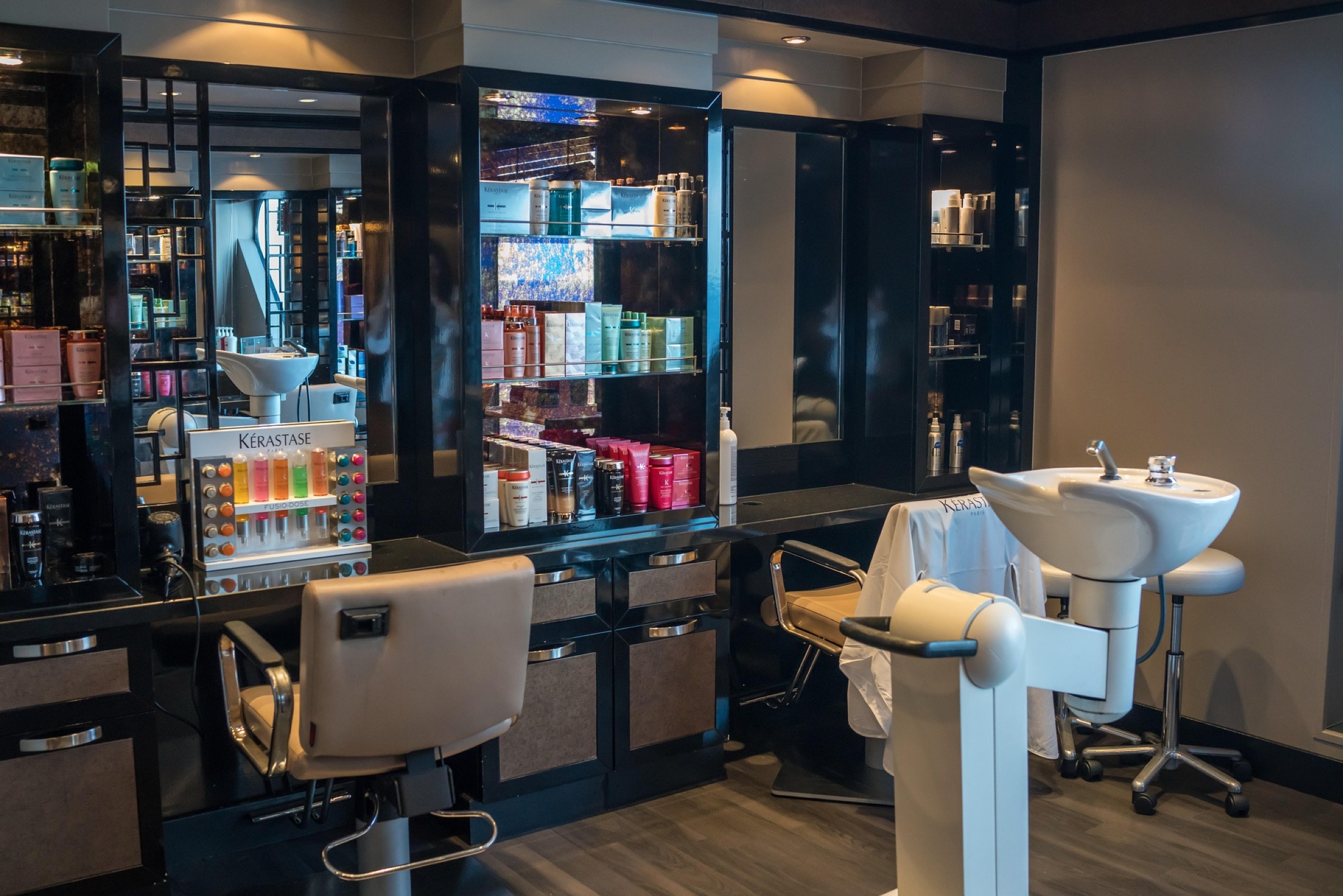Vancouver Salon Guide