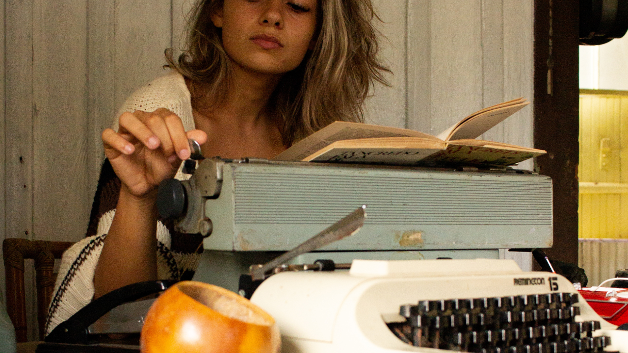 How to Use AI to Write a Short Story