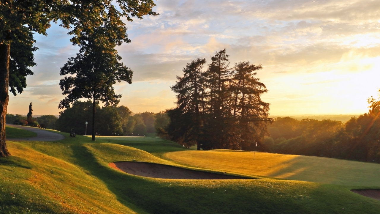 How Much Space Do You Actually Need for a Golf Simulator to Feel Real?