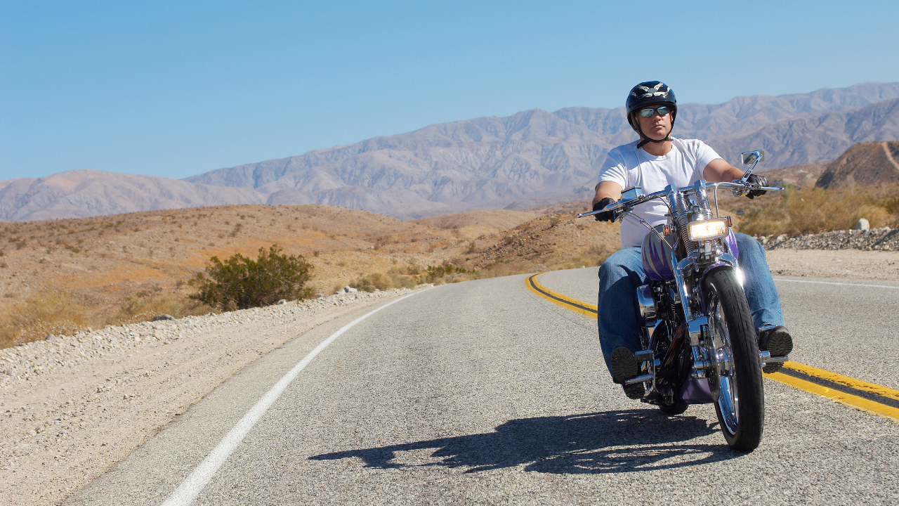 Riding Across Desert Regions: Heat, Hydration, and Bike Preparation