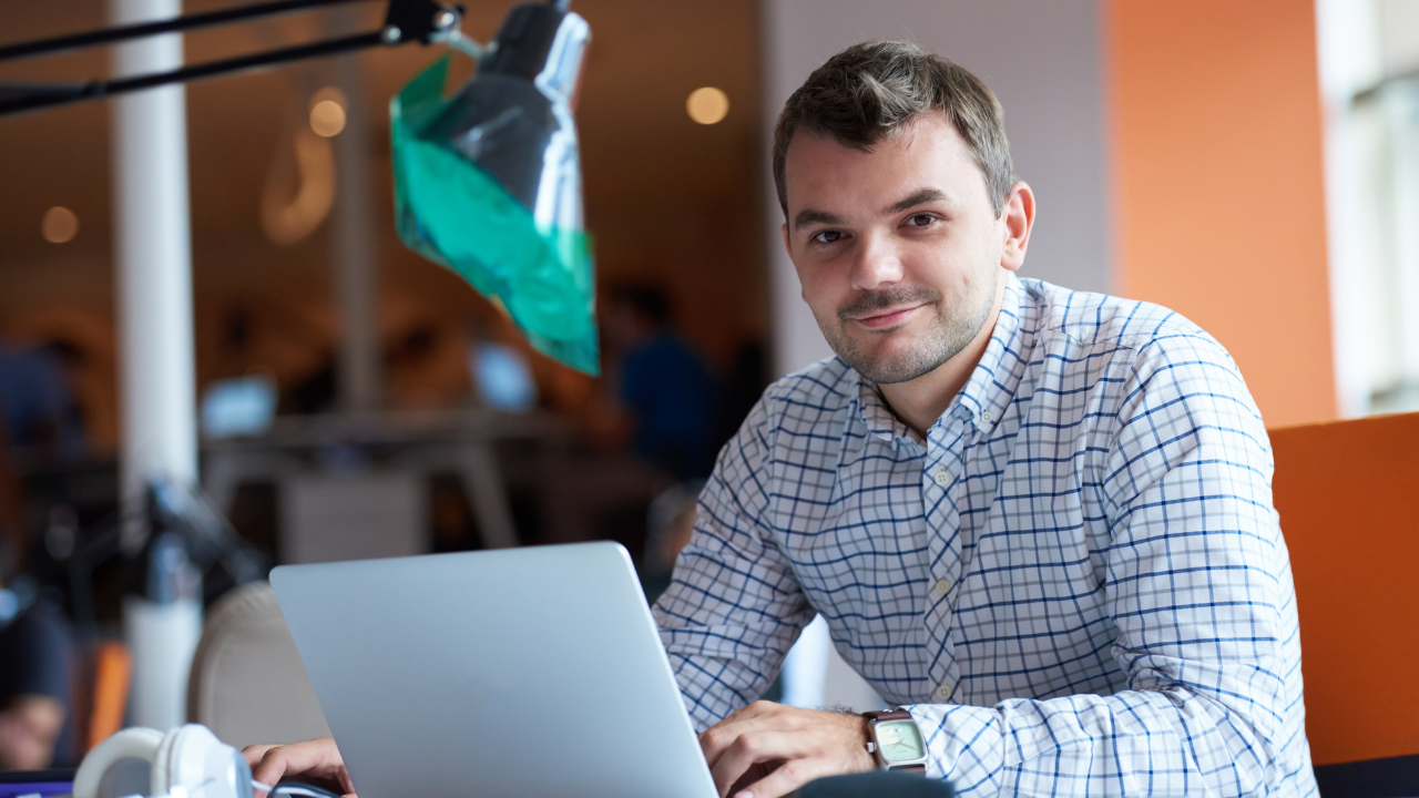 How to Choose Worship Presentation Software for Your Church