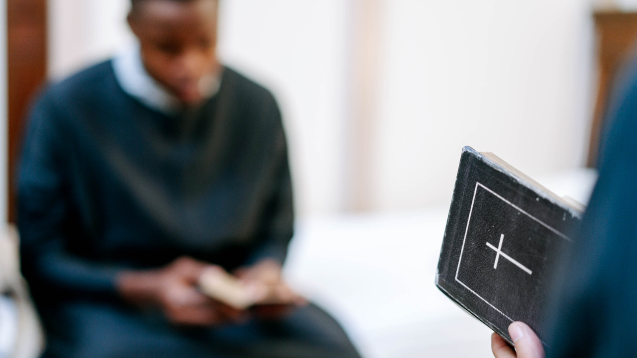 Tithely vs. Pushpay: Which Online Giving Platform Is Better for Your Church?