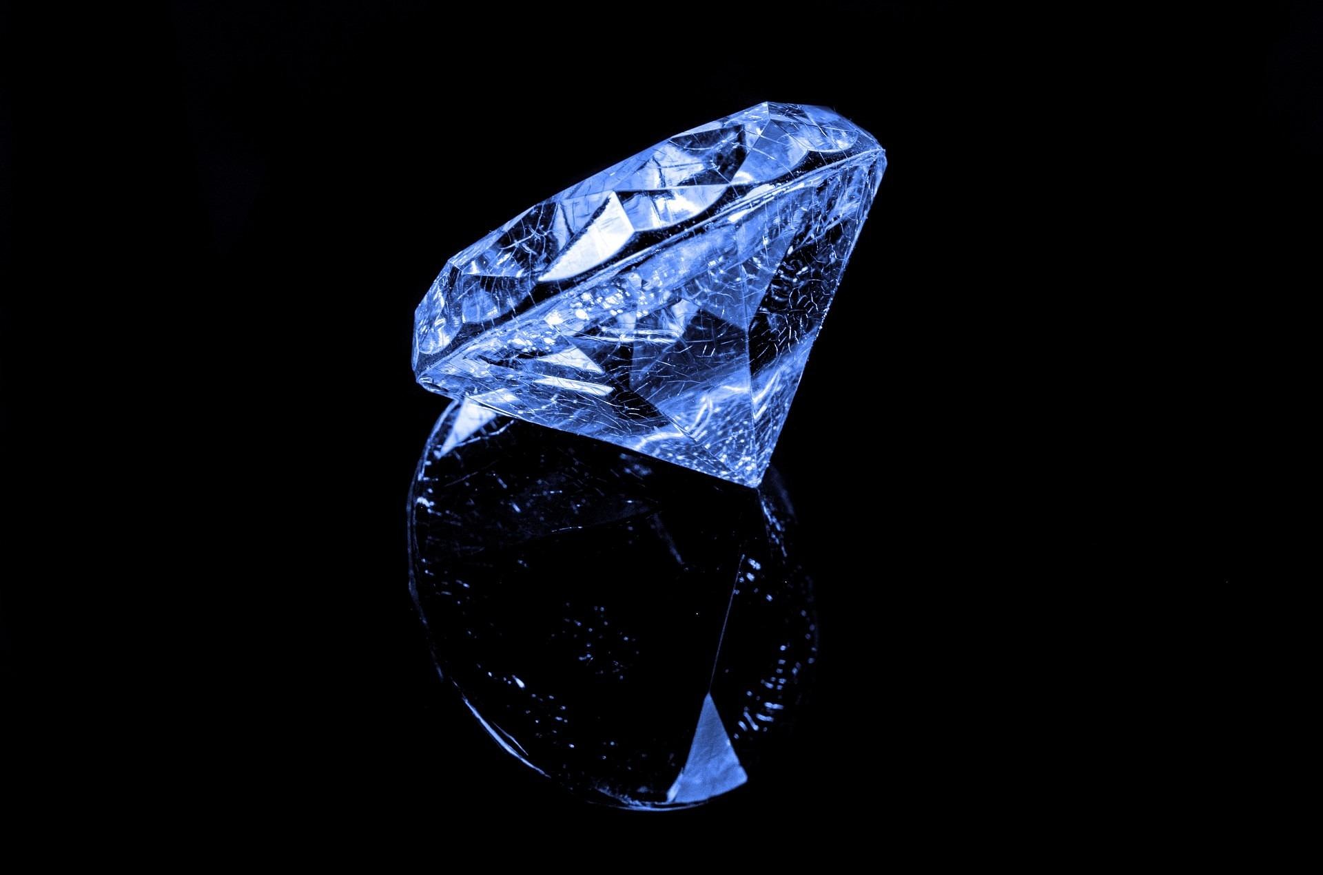 DIAMOND JEWELRY SHOPS IN VANCOUVER, SURREY, BURNABY, LANGLEY & RICHMOND