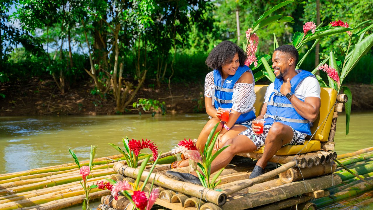 Martha Brae - Bamboo Rafting