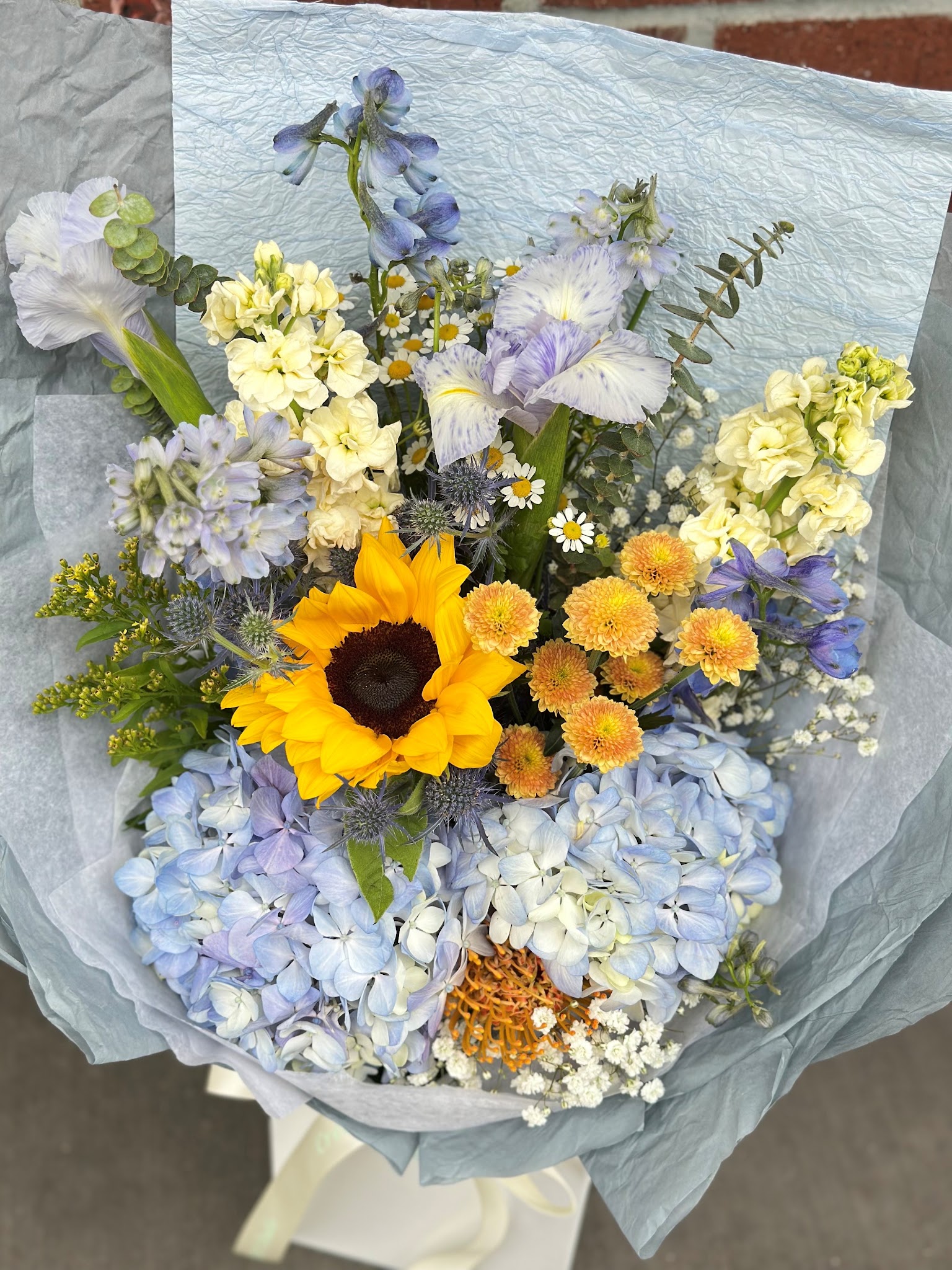 Cream Mint Florist