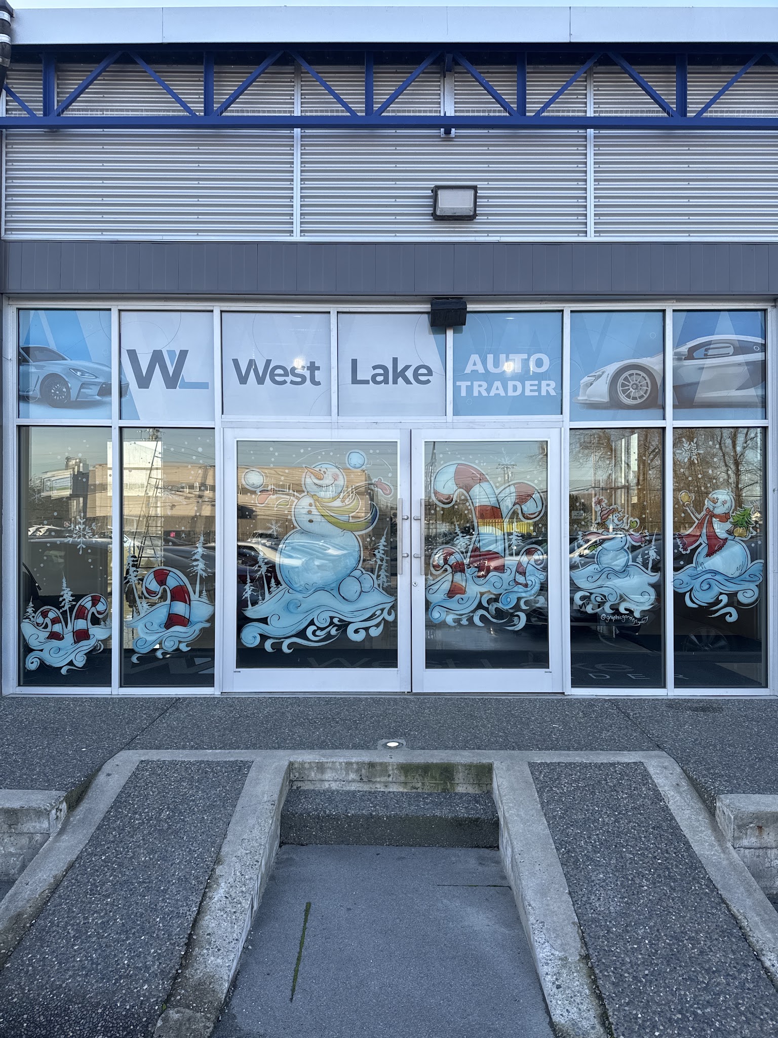 WEST LAKE AUTO TRADER
