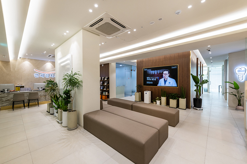 Heal dental clinic / 연세힐치과 | English-Speaking Experts in Dental Implants