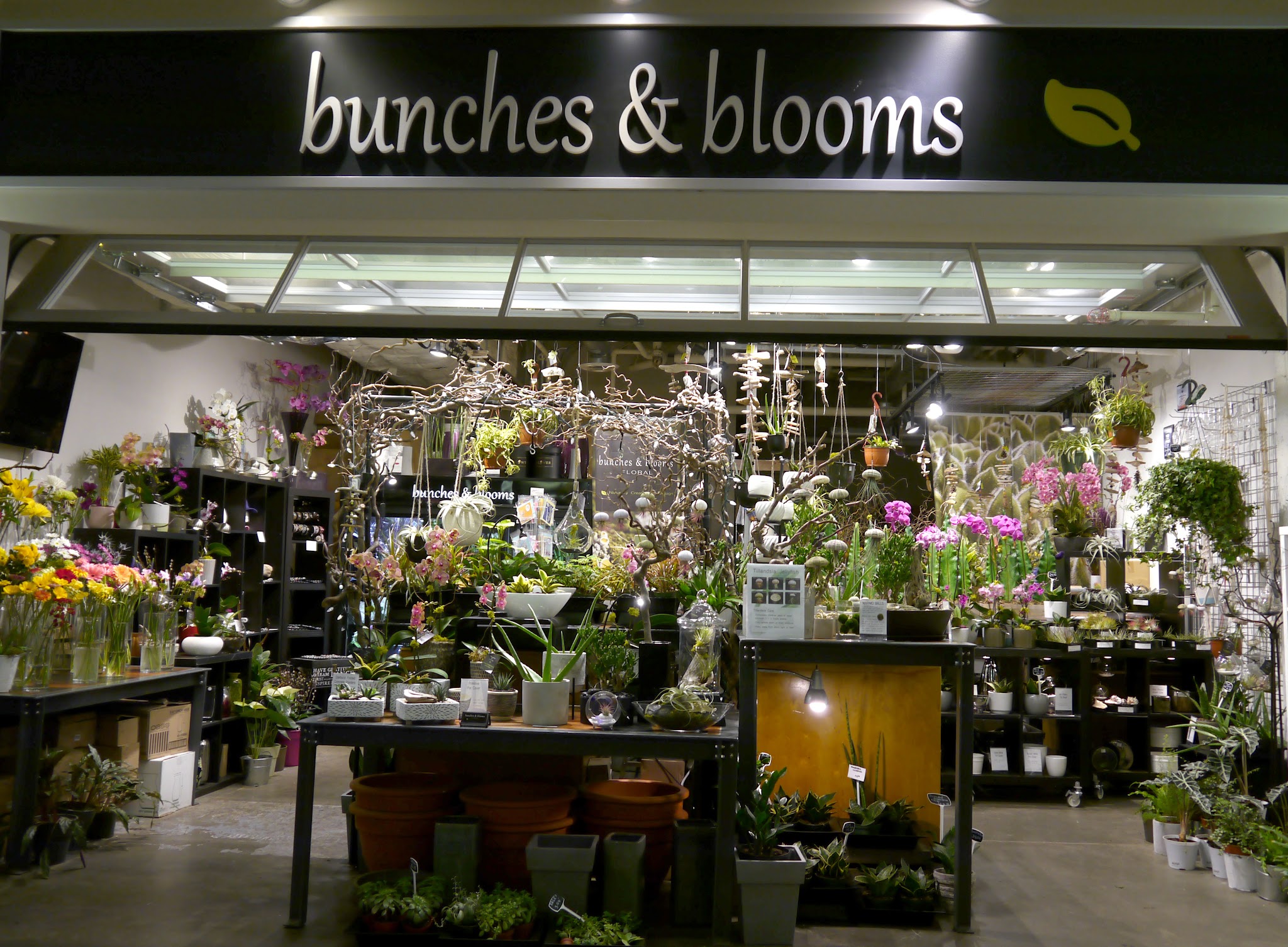 Bunches & Blooms Floral