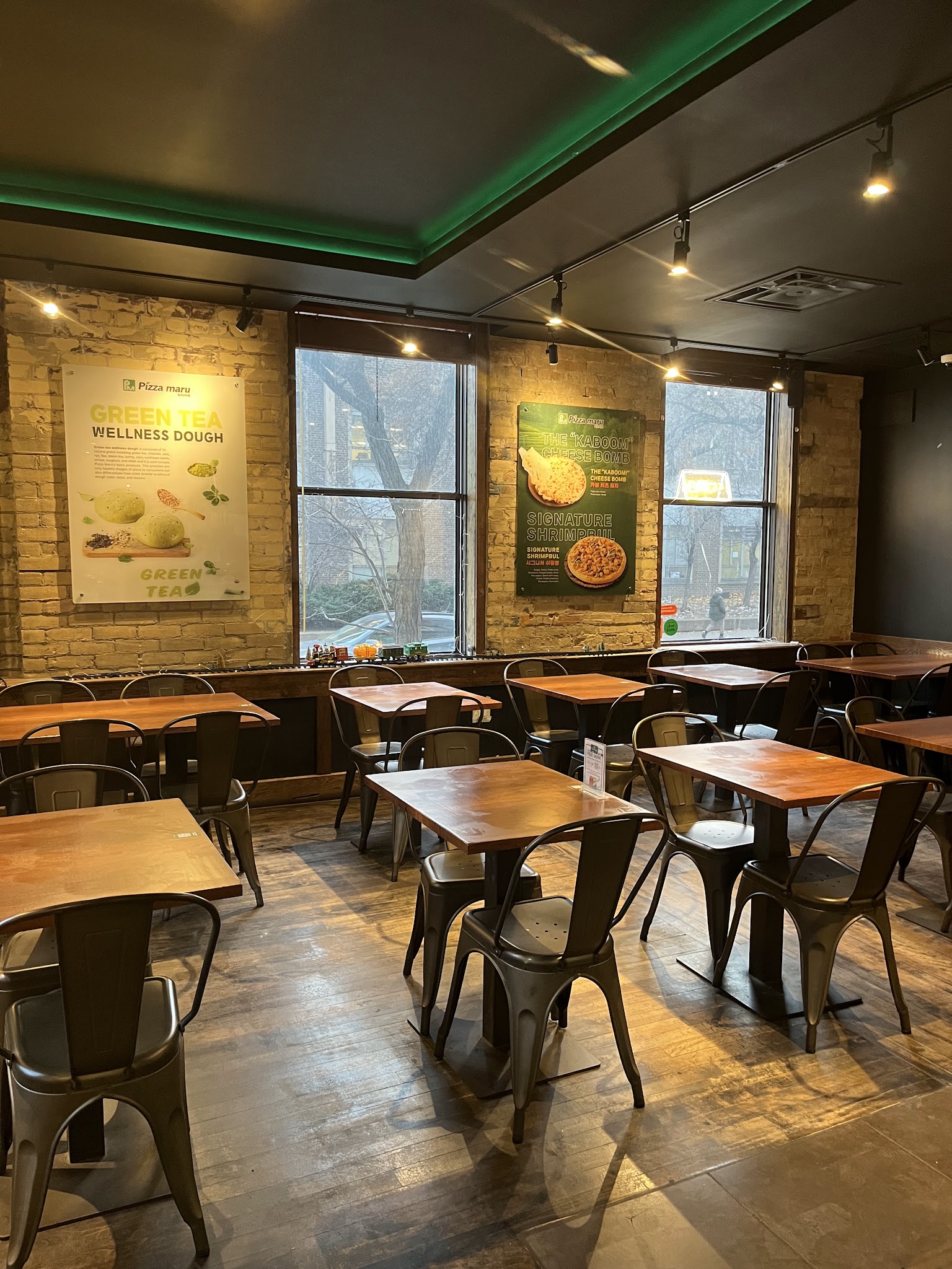 Pizza Maru - Downtown