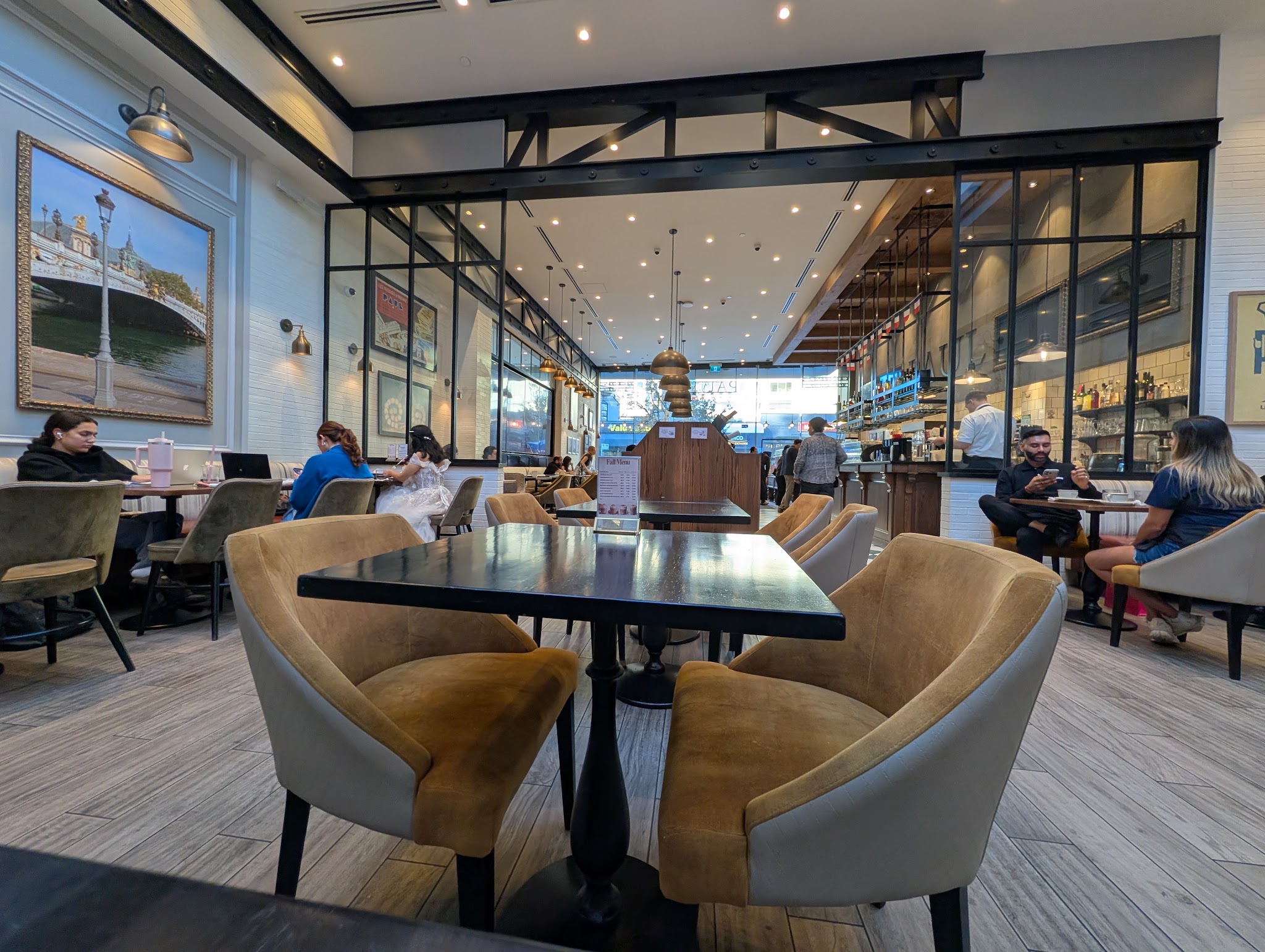 Paul Restaurant, Café and Bakery