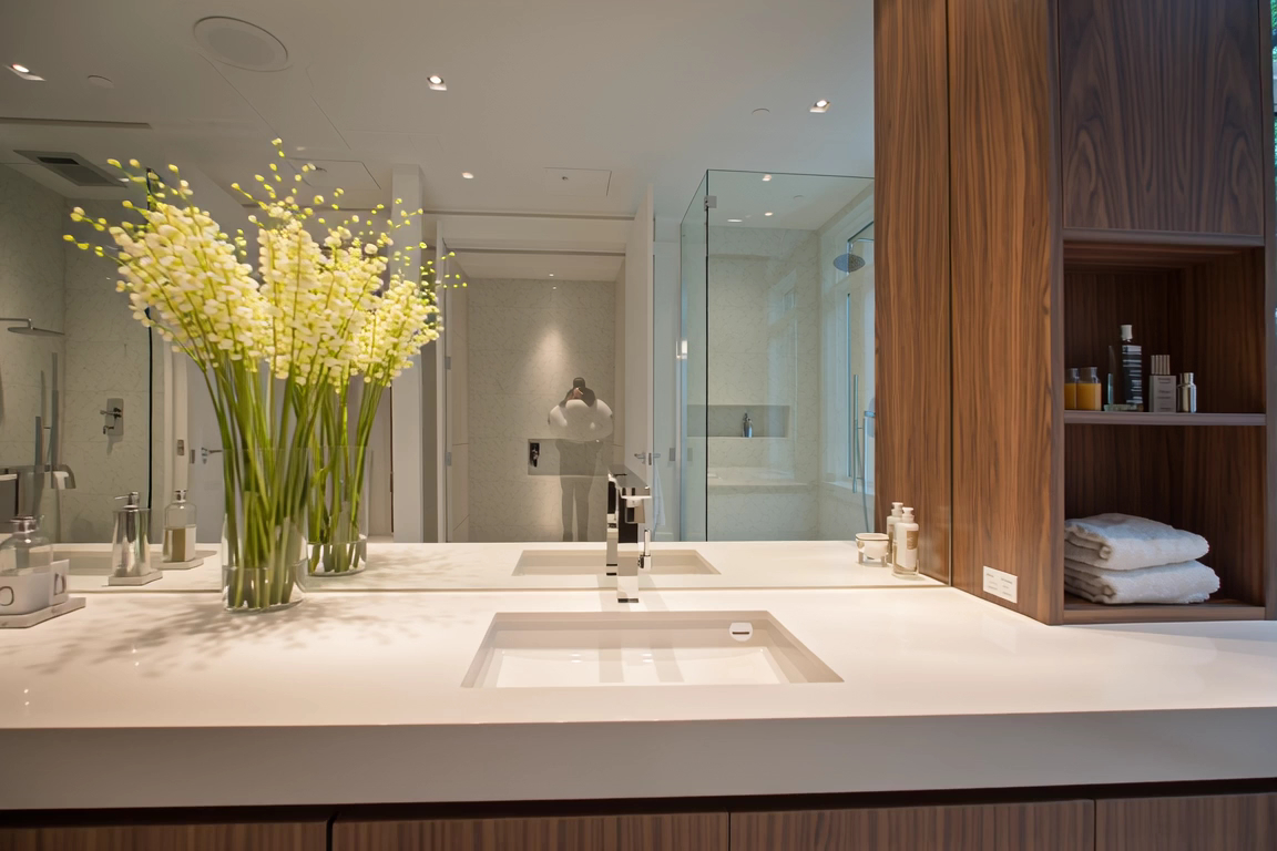 Vancouver Bathroom Renovations: Vanities, Showers, Tile, Tubs & Remodeling