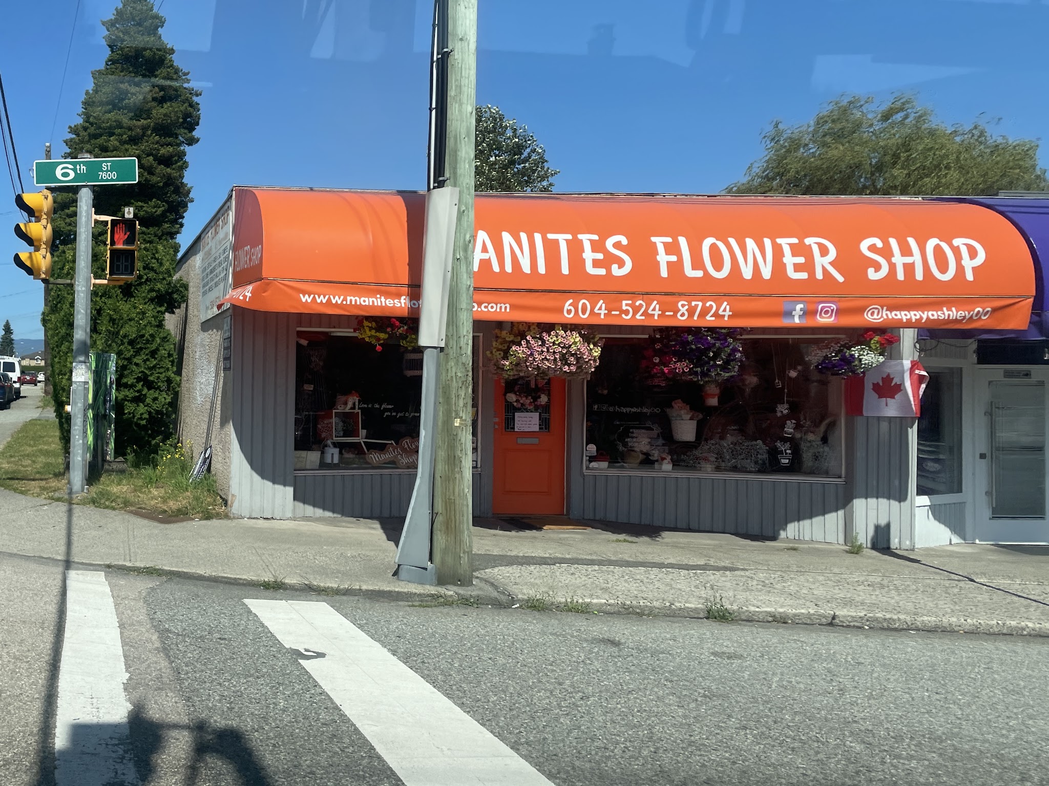 Manites Flower Shop