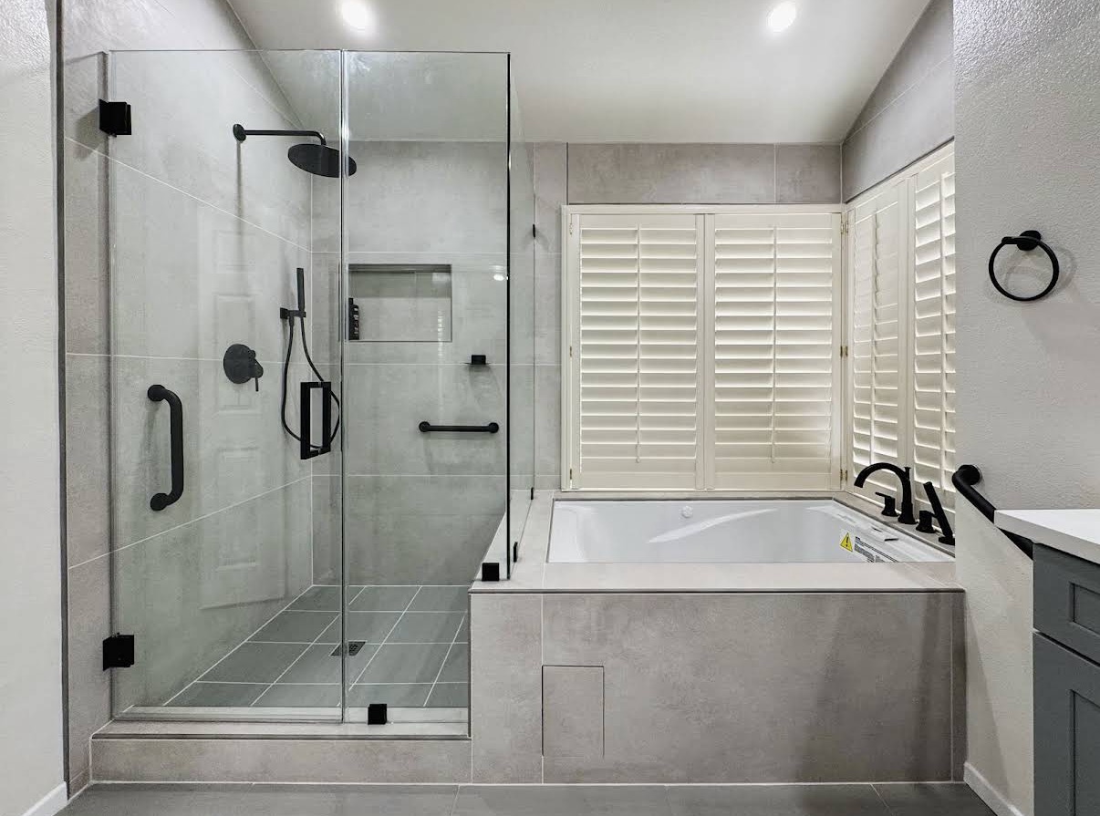 ReLux Construction (Residential & Commercial)