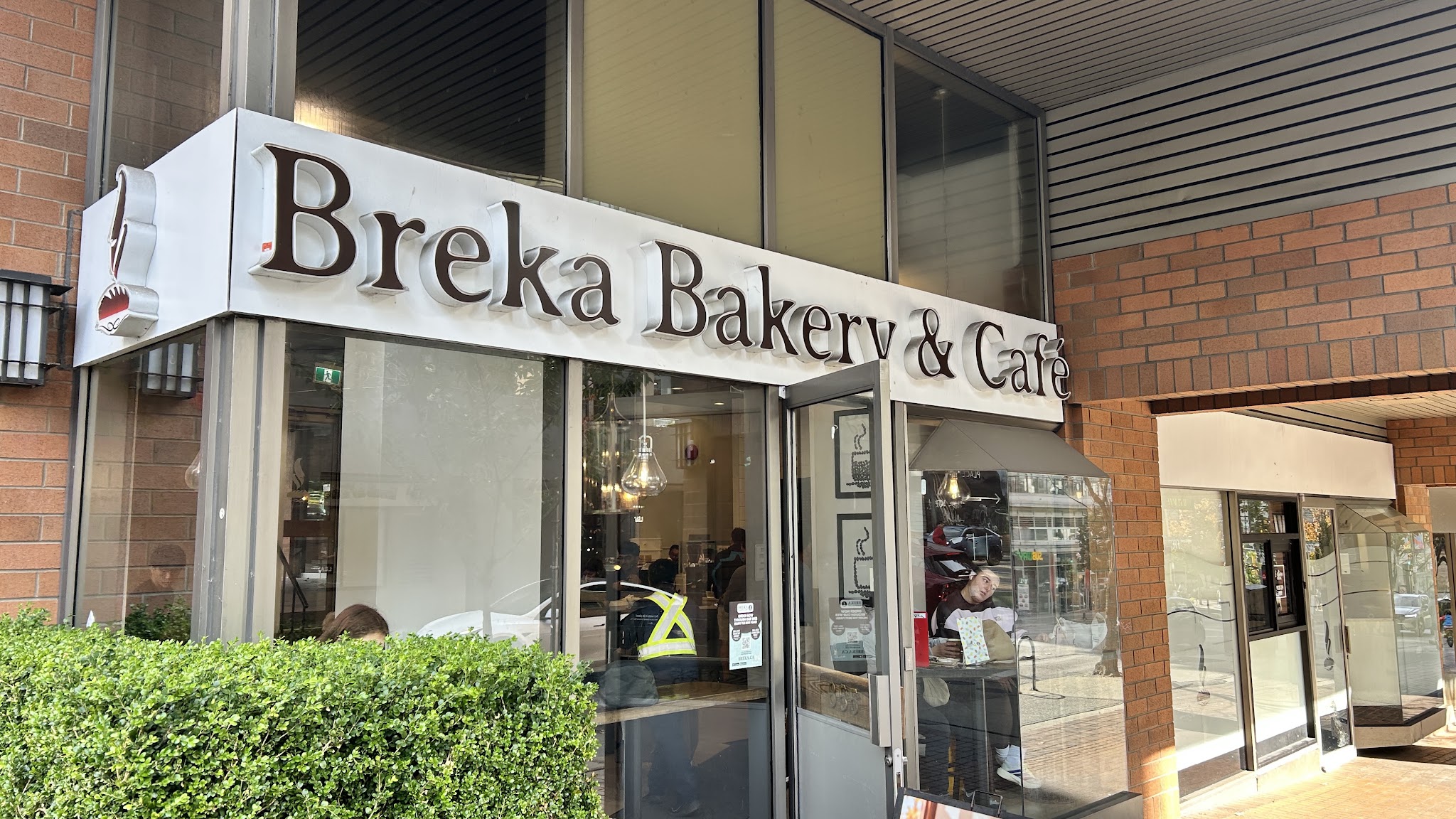 Breka Bakery & Café - Davie