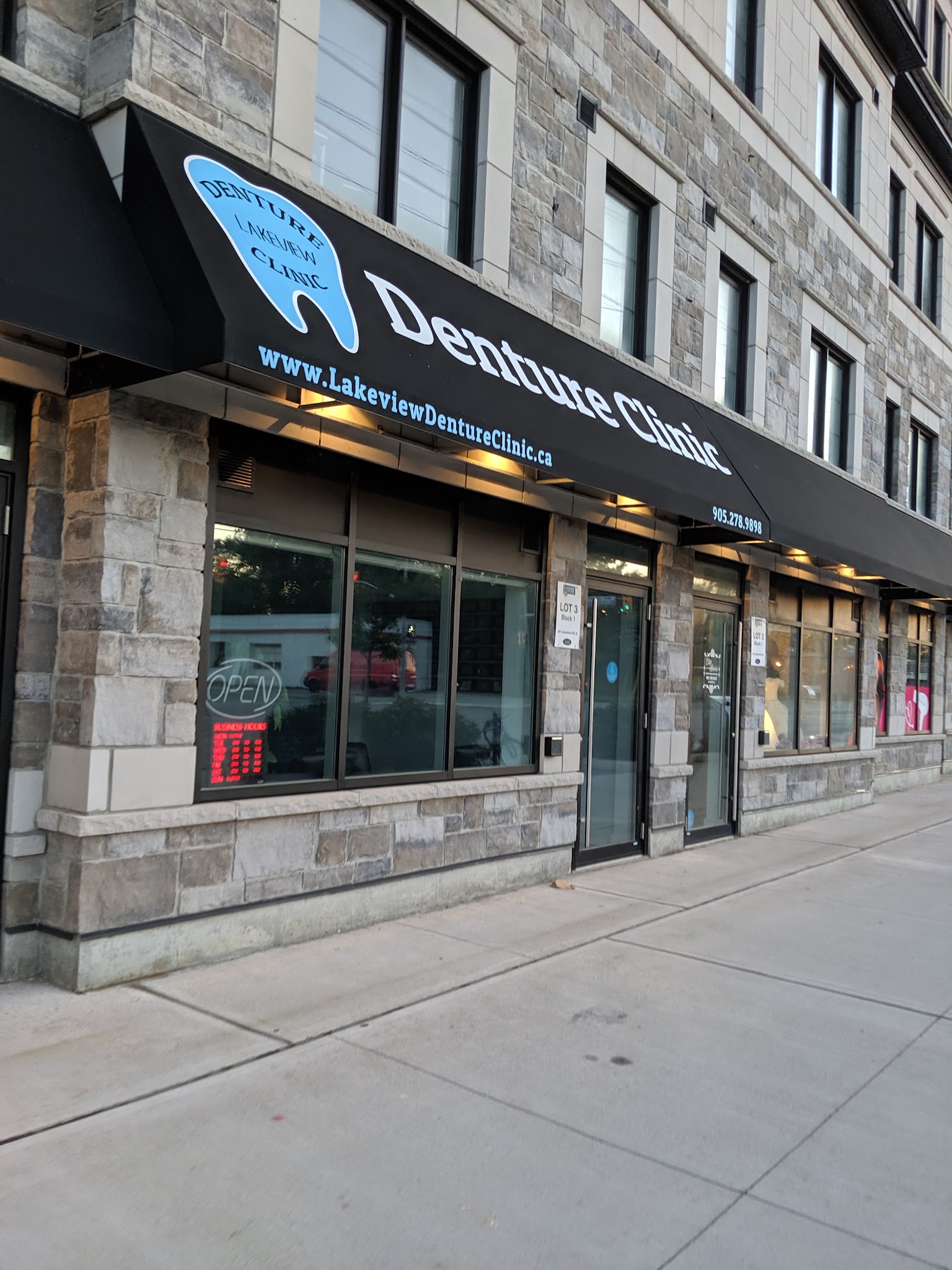 Lakeview Denture Clinic