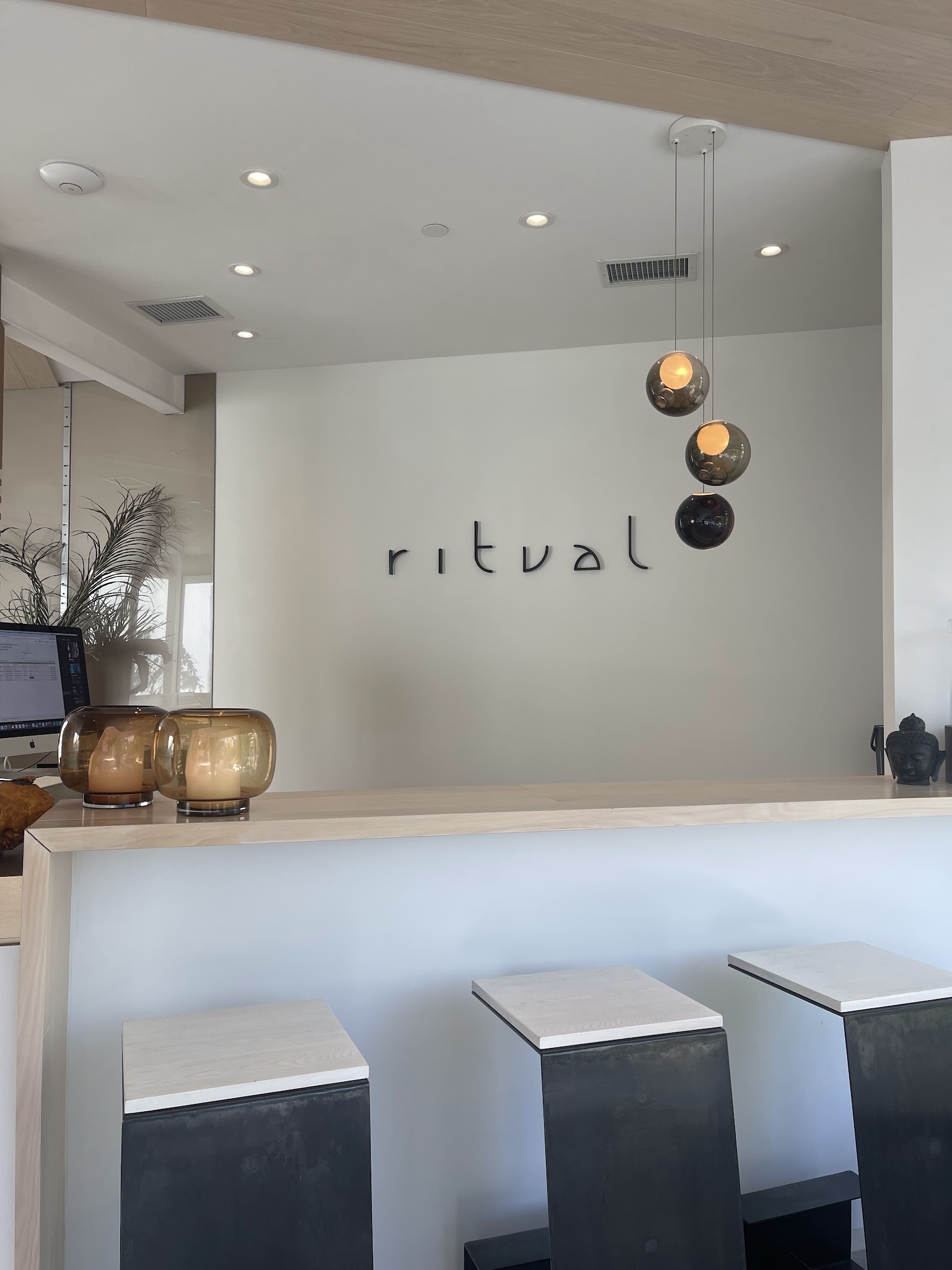 Ritual Urban Retreat - Wellness studio Yoga, Pilates, Sound Bath, Breathwork, Sauna and Cold plunge outdoor