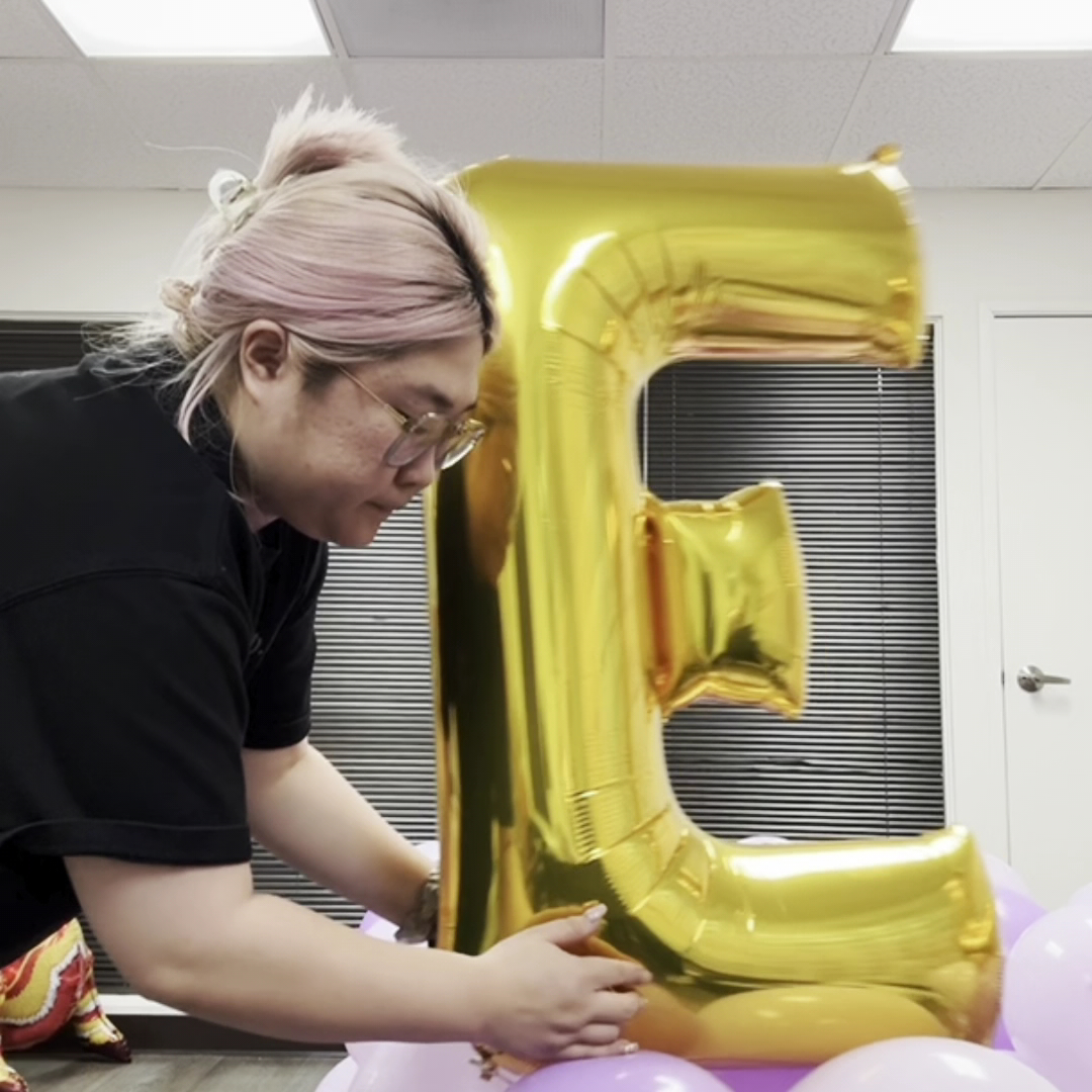 ONE UP PARTY - Balloon - Cake - Flowers