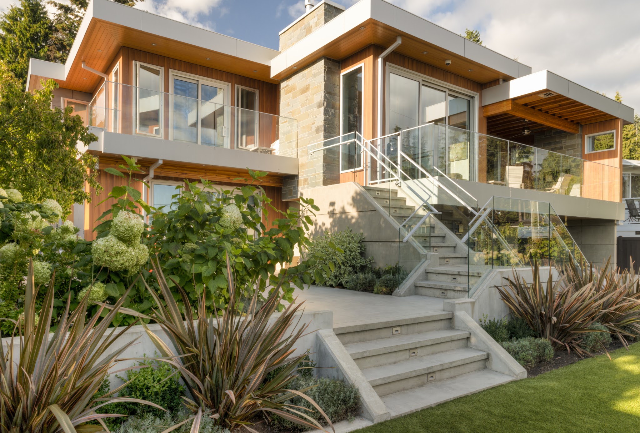 Houston Landscapes Ltd