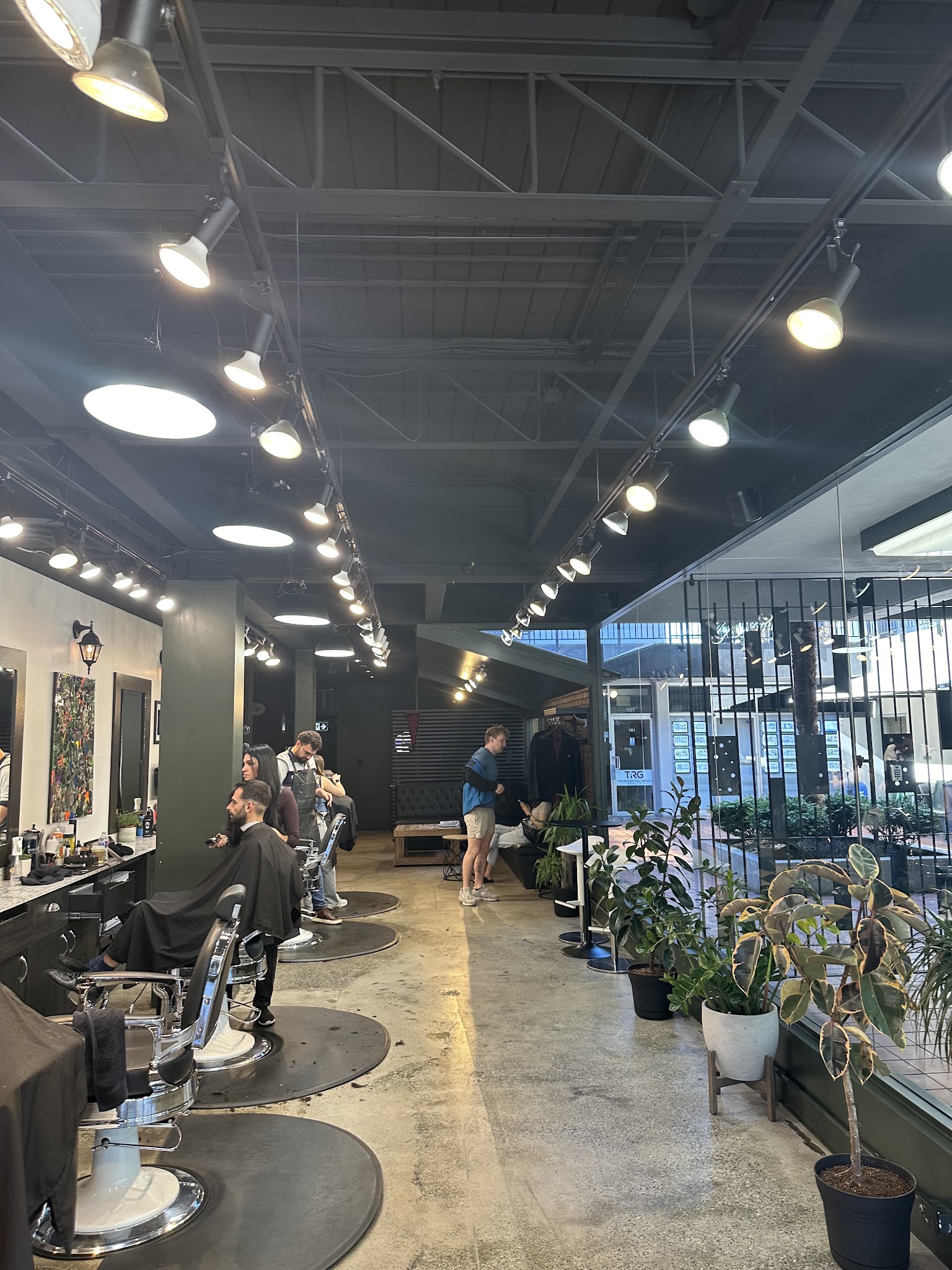 El Baron Barbershop