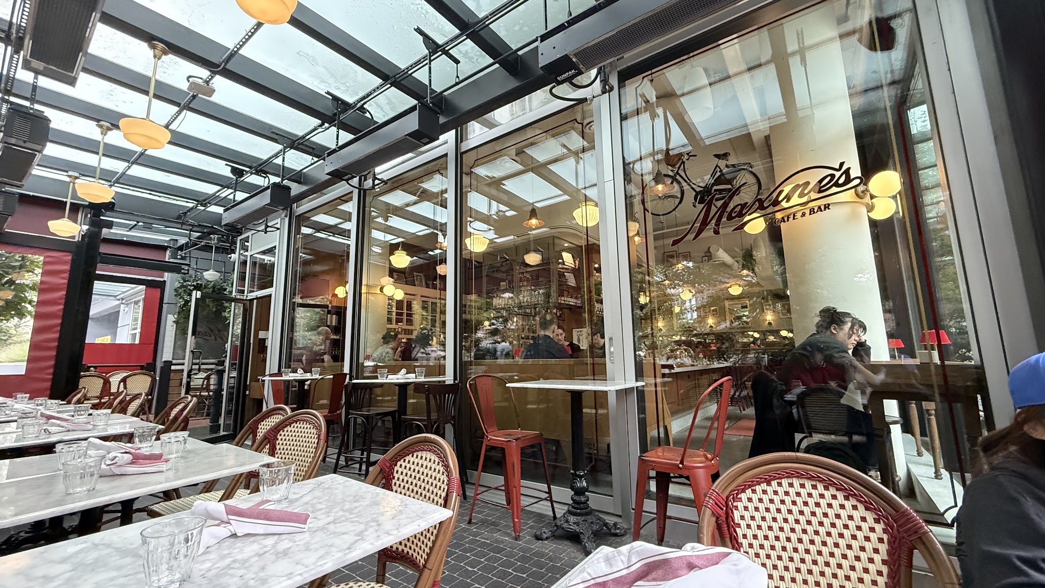 Maxine's Cafe & Bar