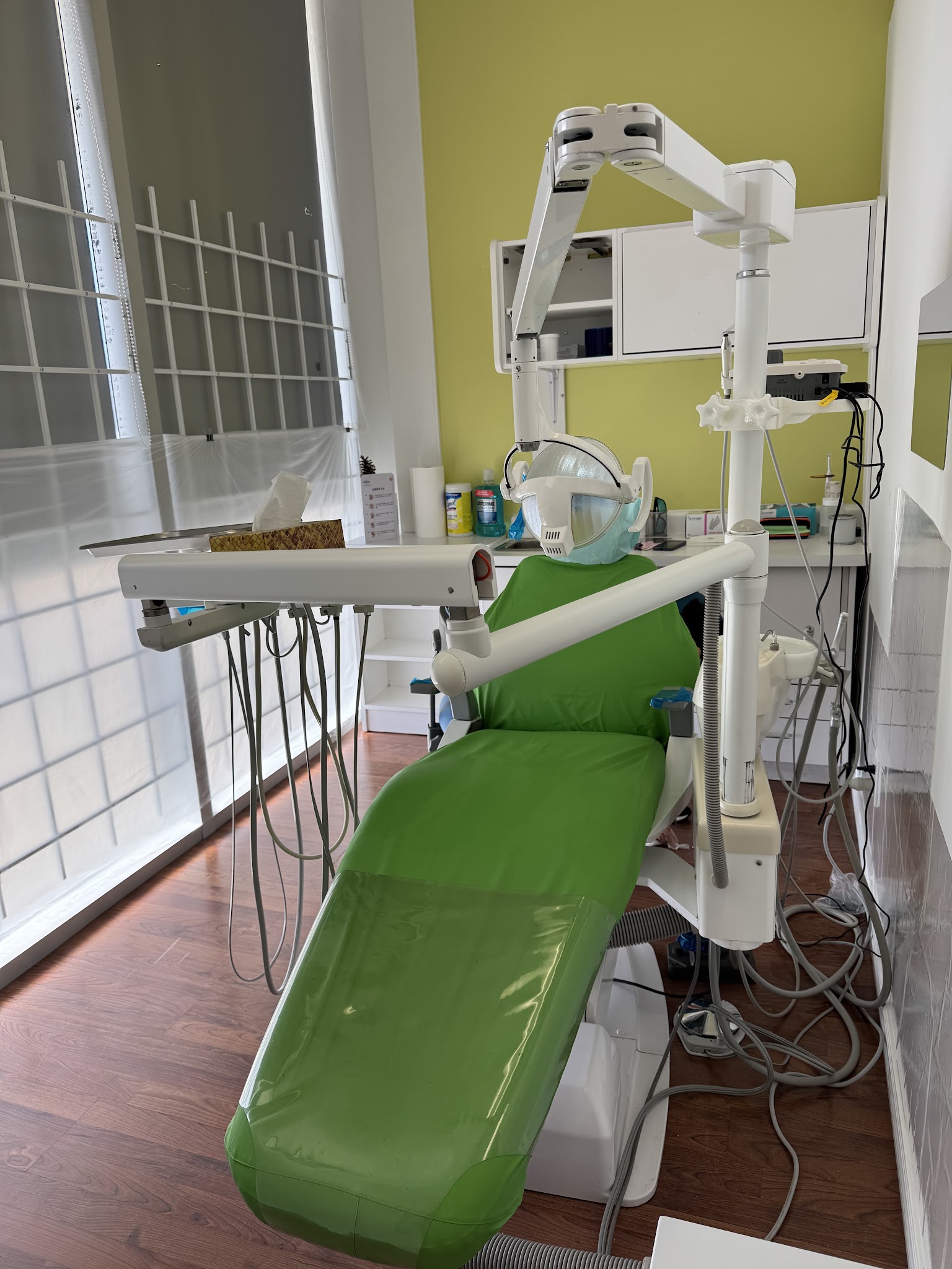 Sunny Denture Studio 阳光假牙
