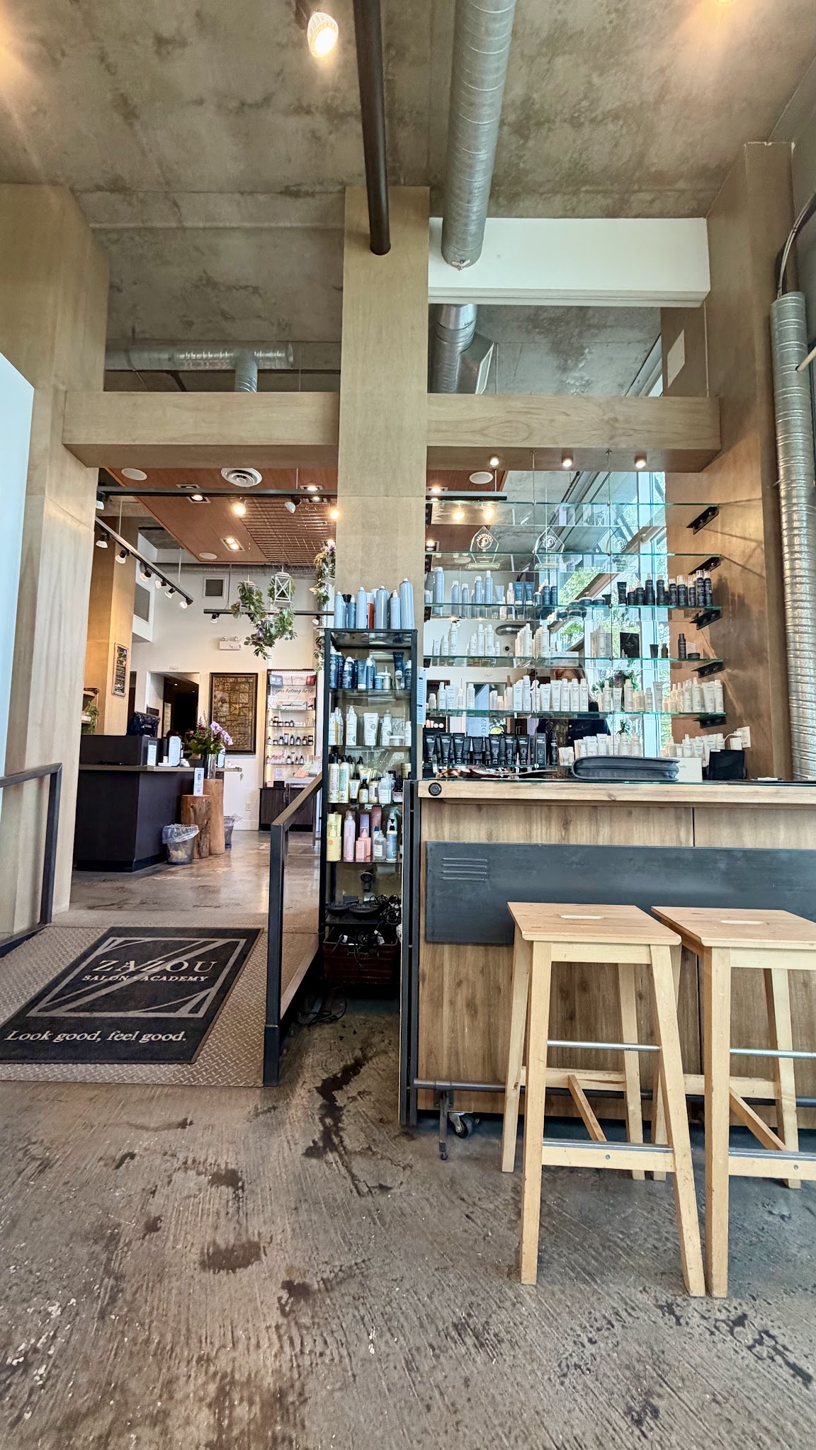 Zazou Salon and Academy Lynn Valley