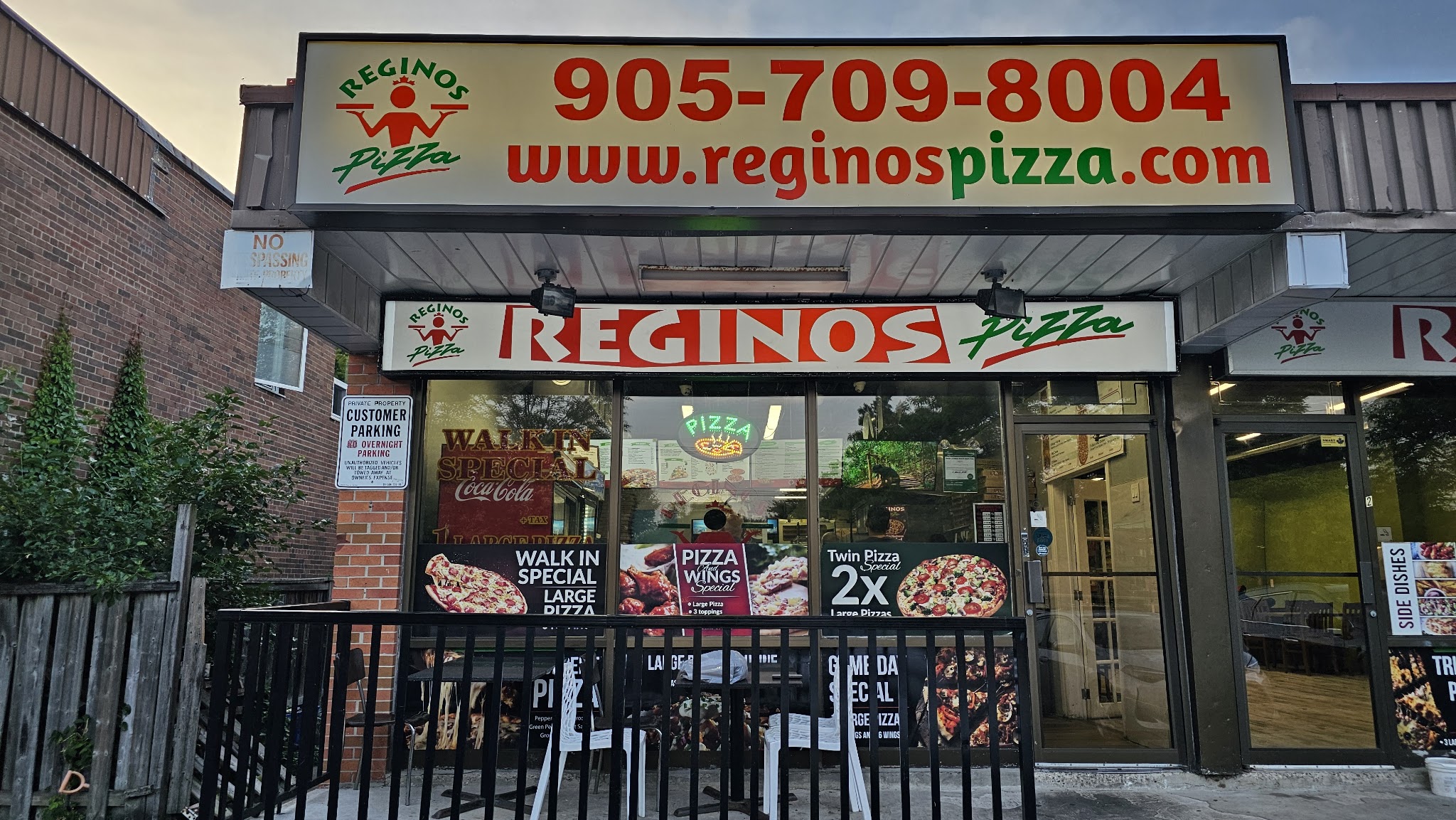Reginos Pizza