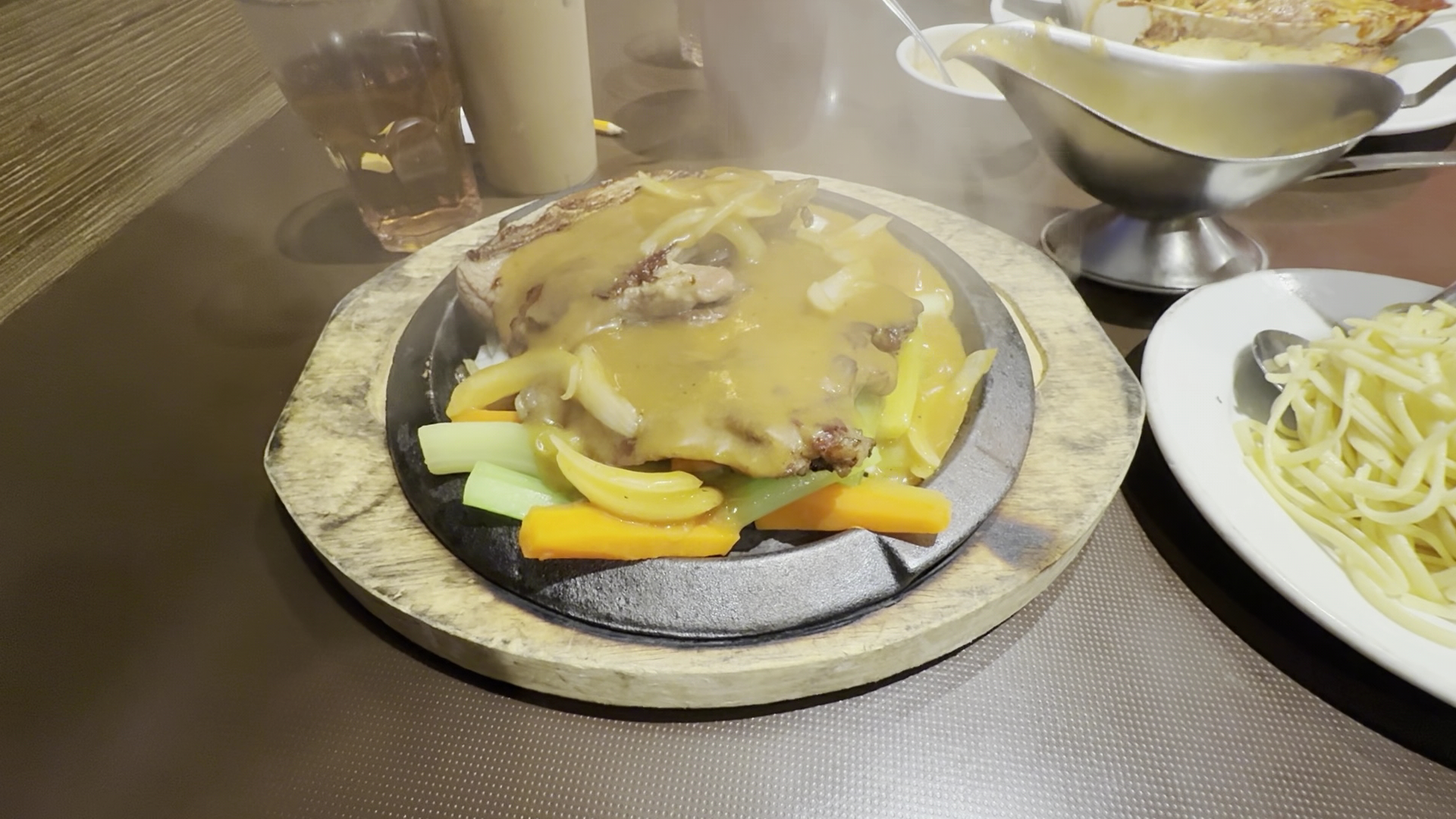 M Cafe