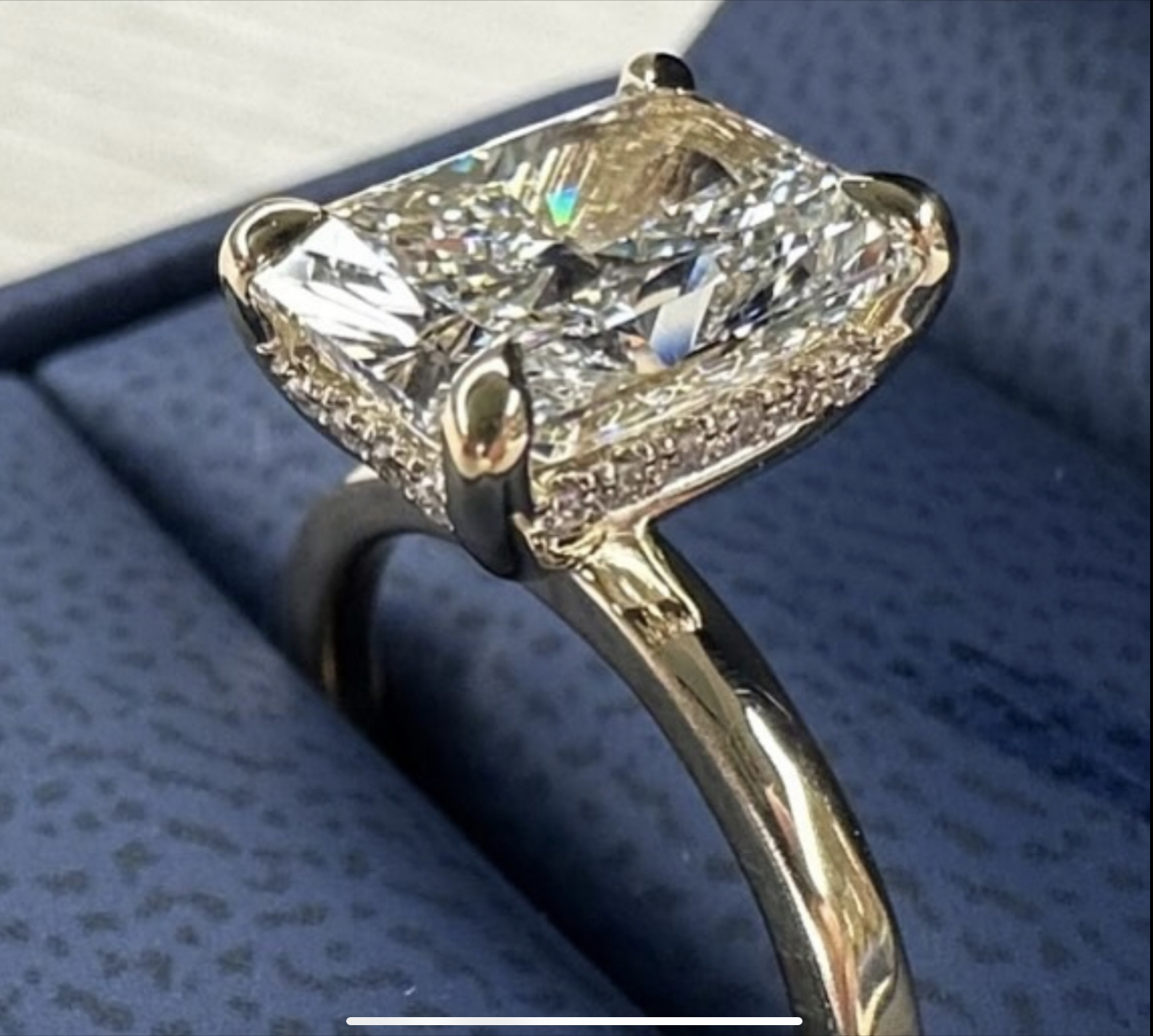 MIKA Diamonds & Jewellery