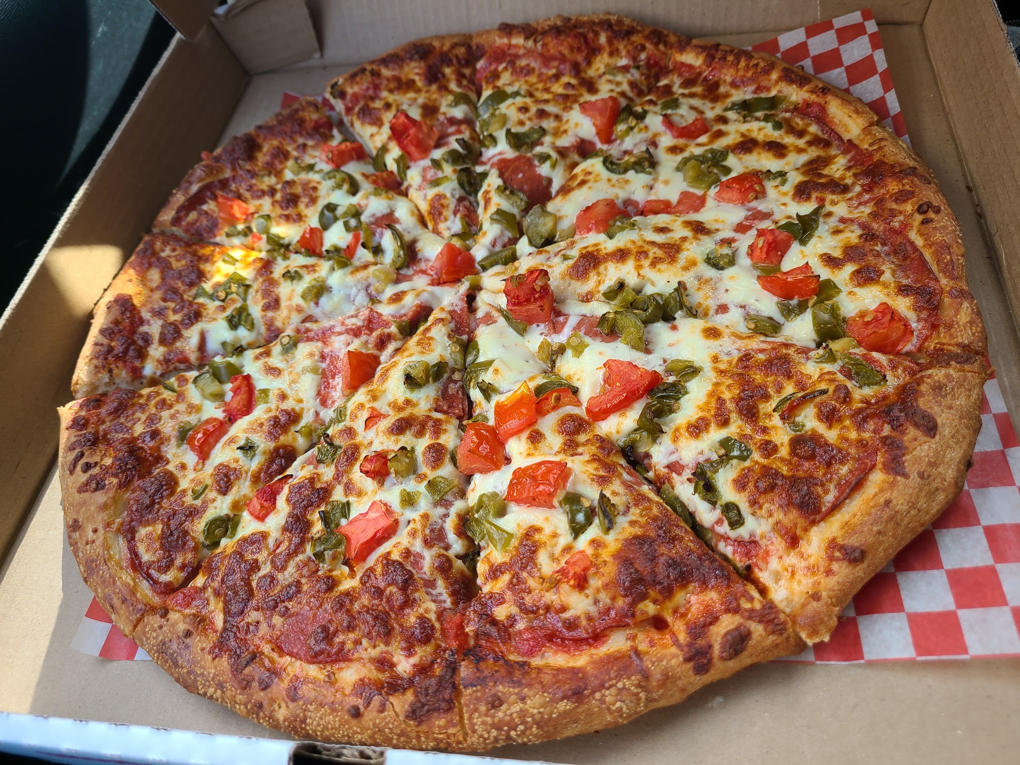 Lazeez Pizza & Kabob House Surrey (Halal, حلال)