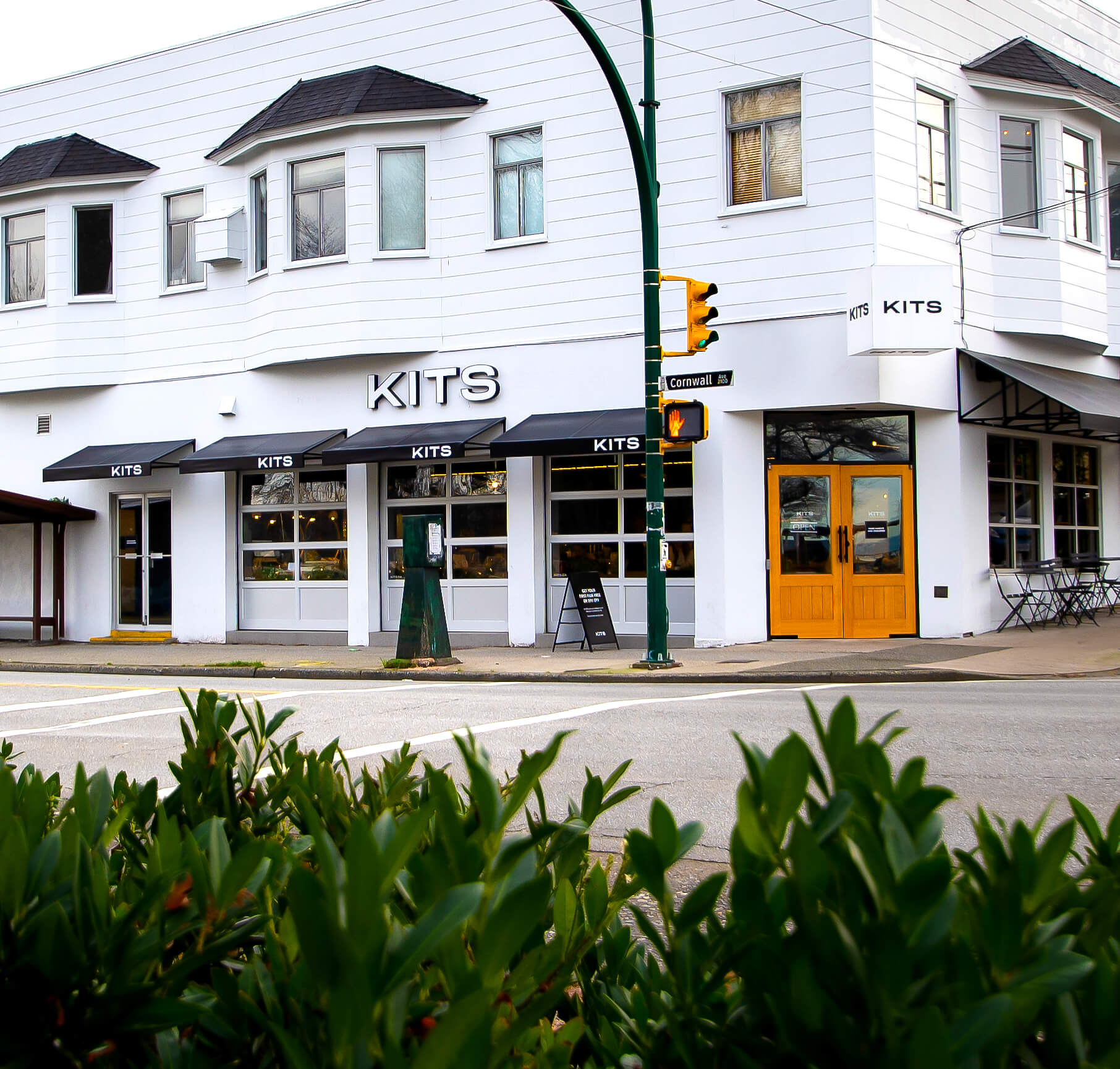 KITS Cafe & Eyewear