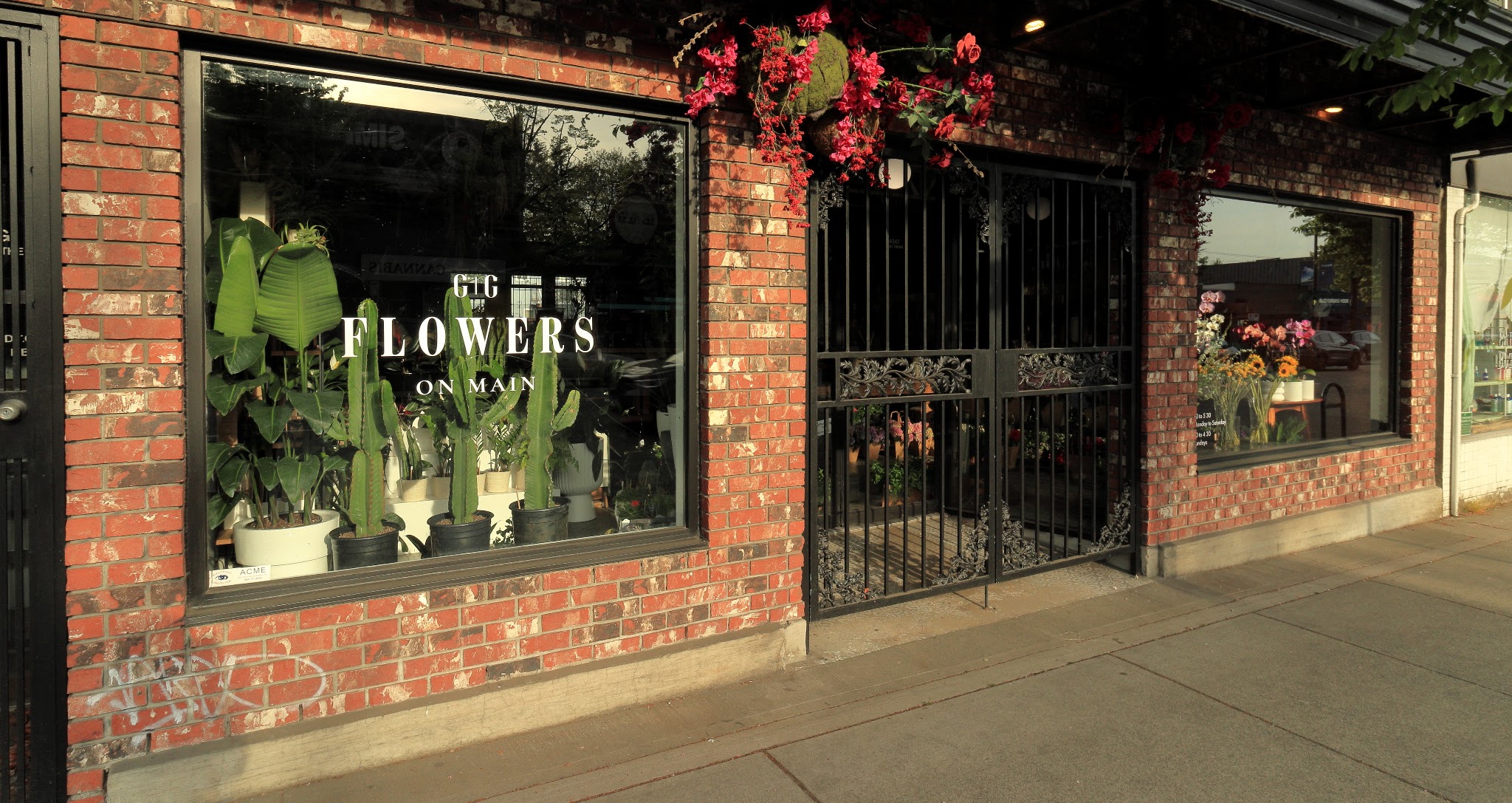 GG Flowers on Main