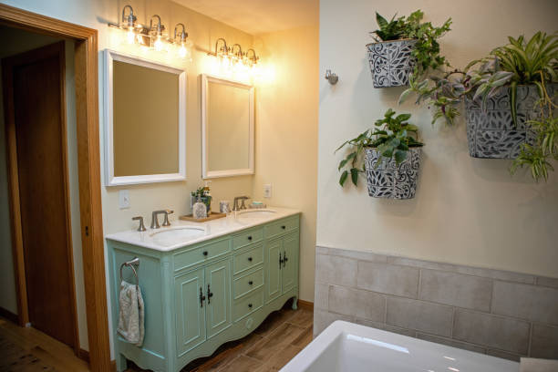 Van Bath Renos