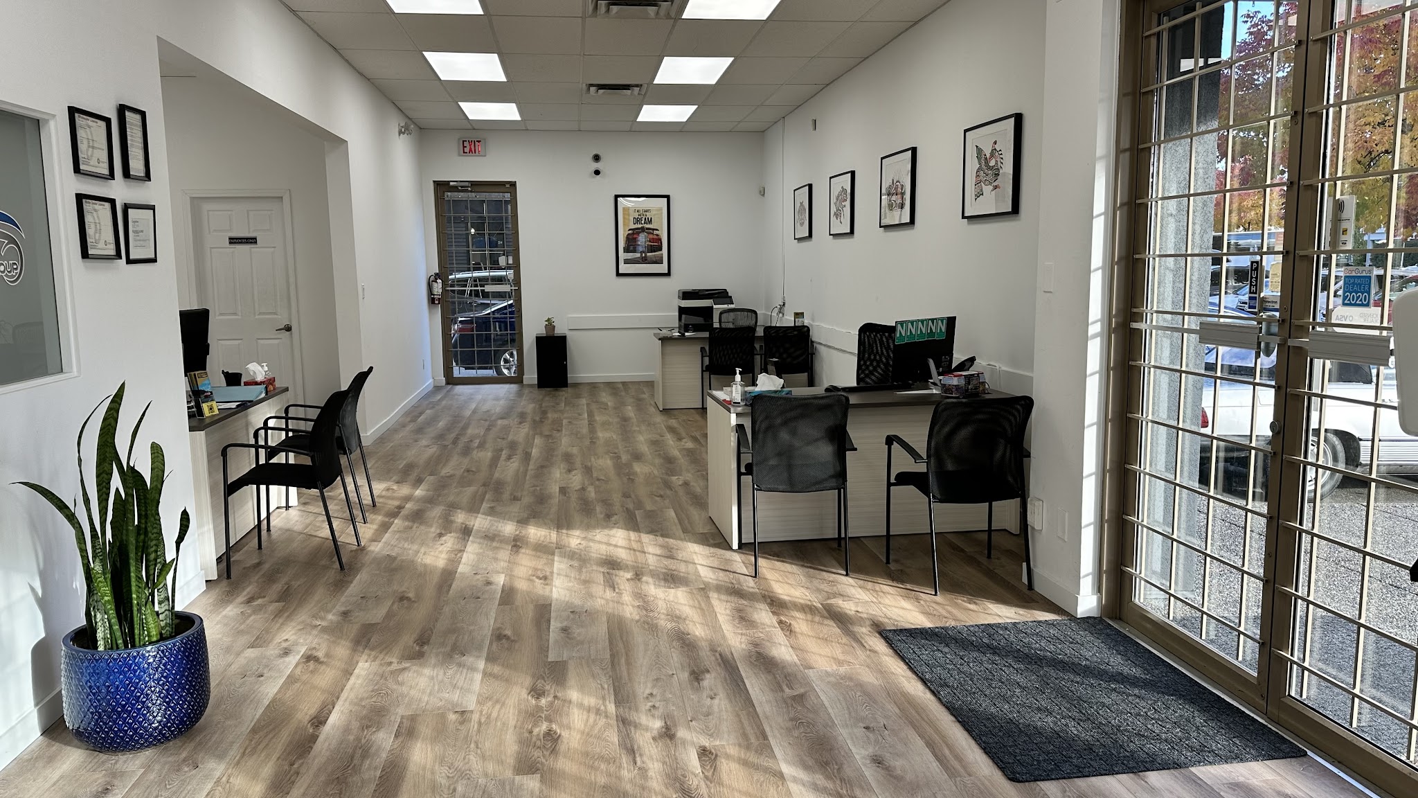 YVR AUTOGROUP