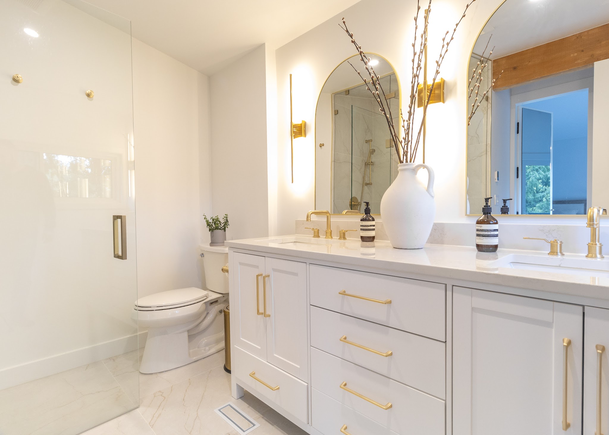 Pharaoh Contracting & Renovation INC