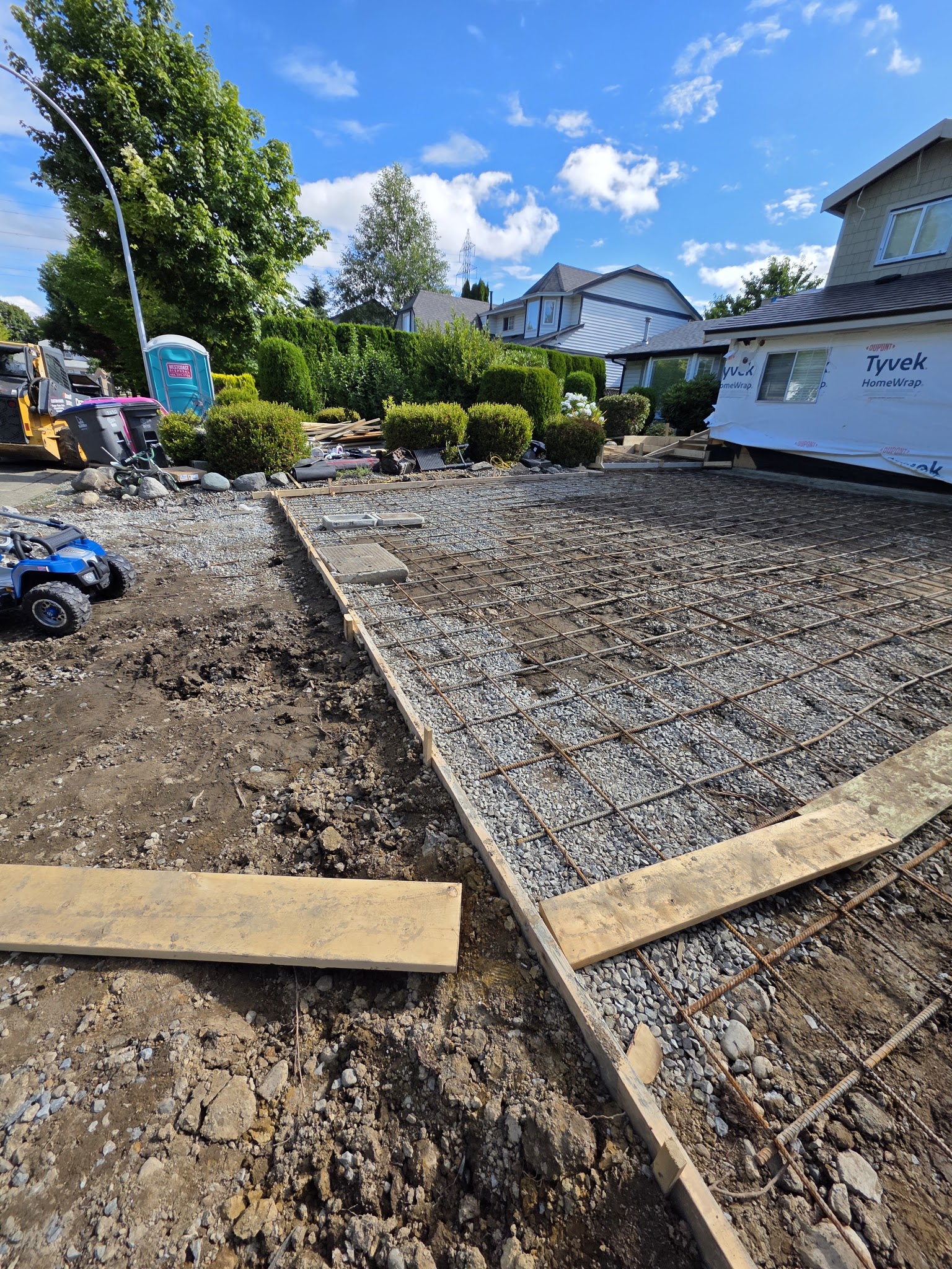 SRS Roofing & Exteriors