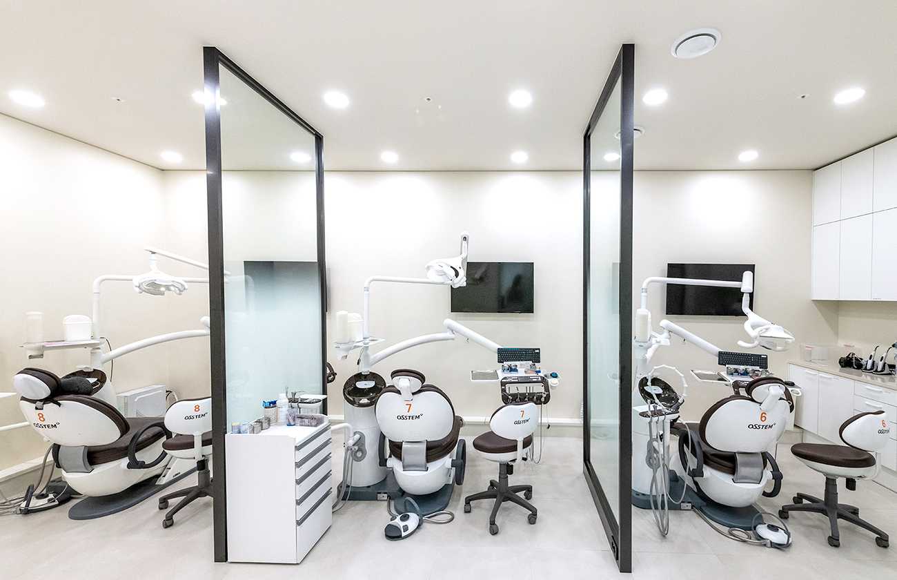 Heal dental clinic / 연세힐치과 | English-Speaking Experts in Dental Implants