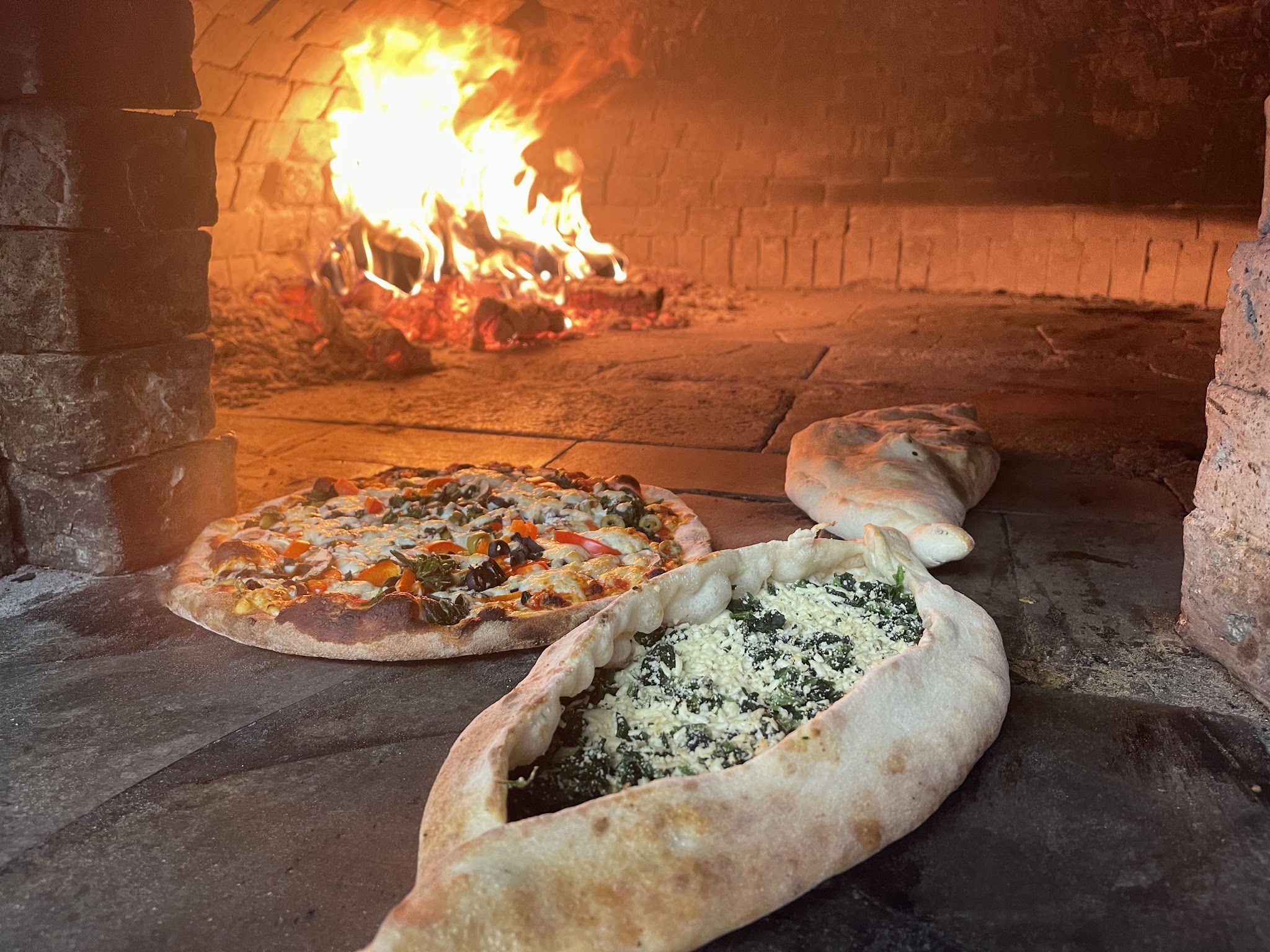Dino's Wood Burning Pizza