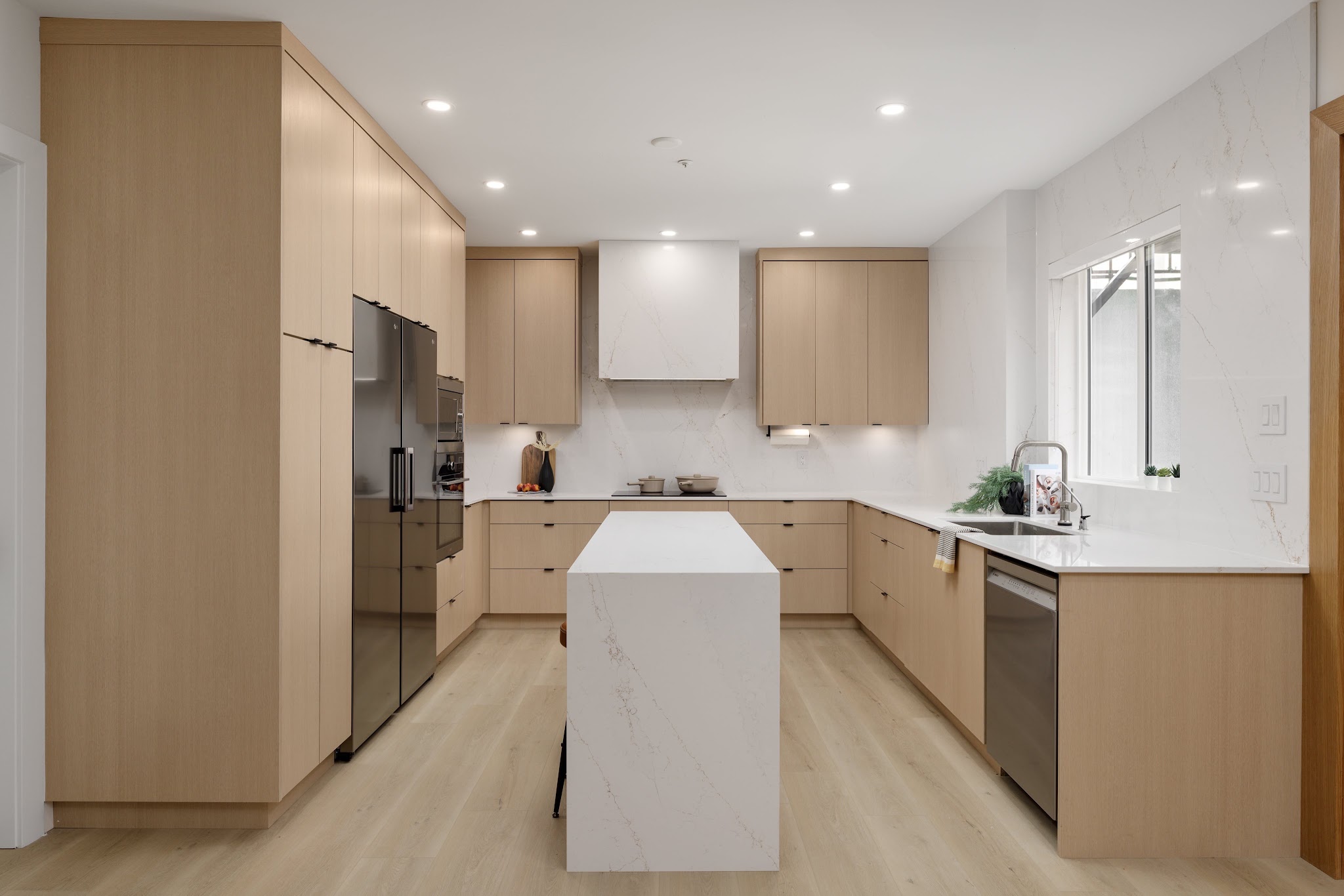 Linhan Design & interiors Co. 林函室內設計