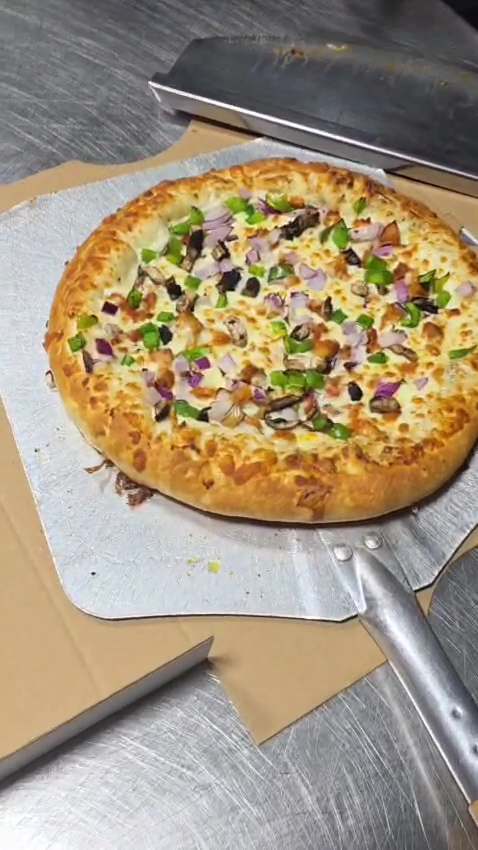 Crust'NCrave Pizza