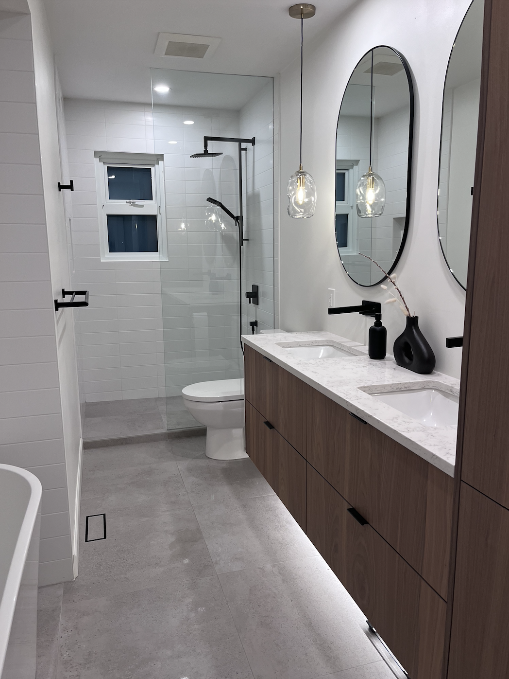 Lova Design - Kitchen & Bathroom Remodeler