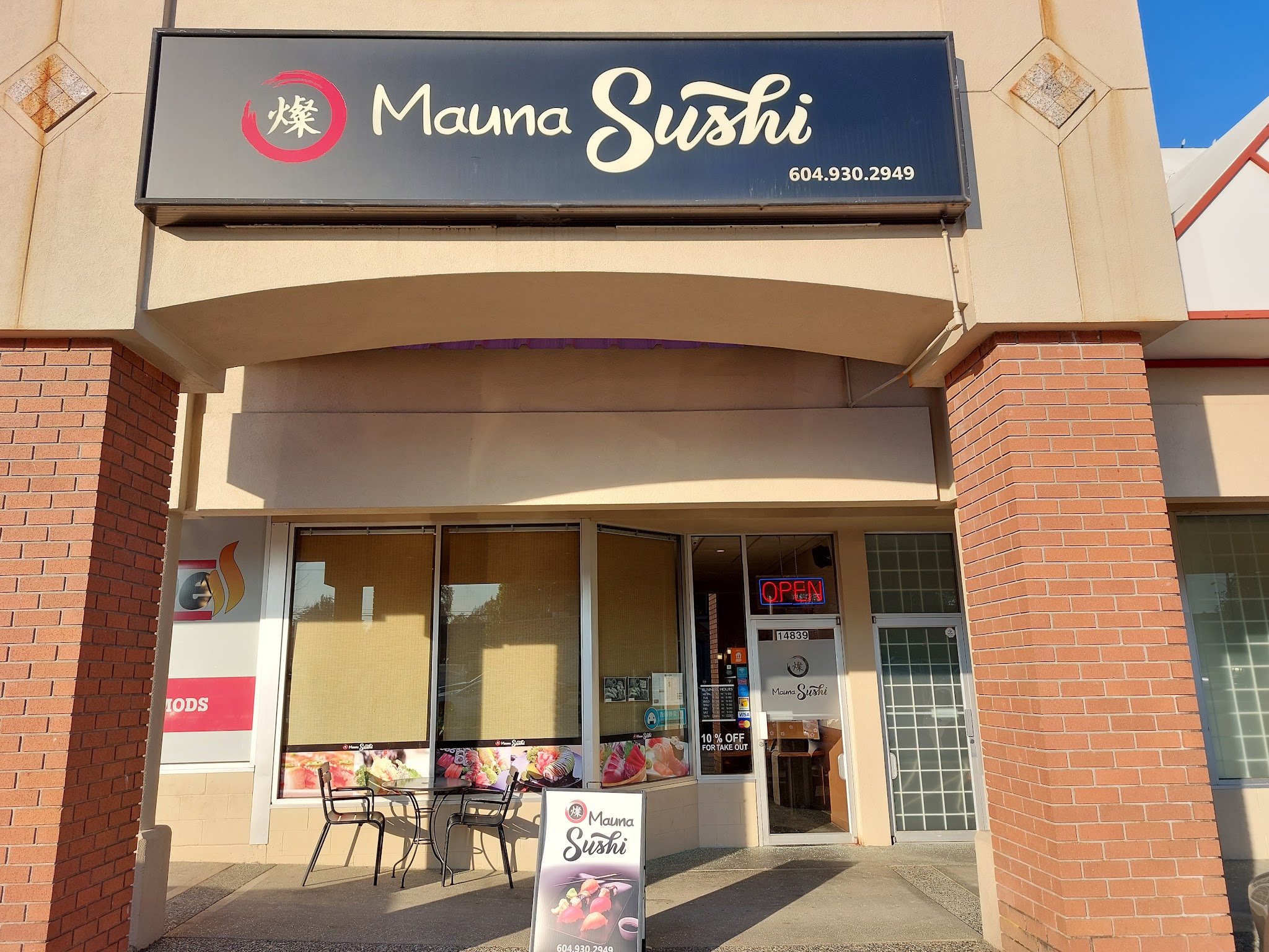 Mauna Sushi