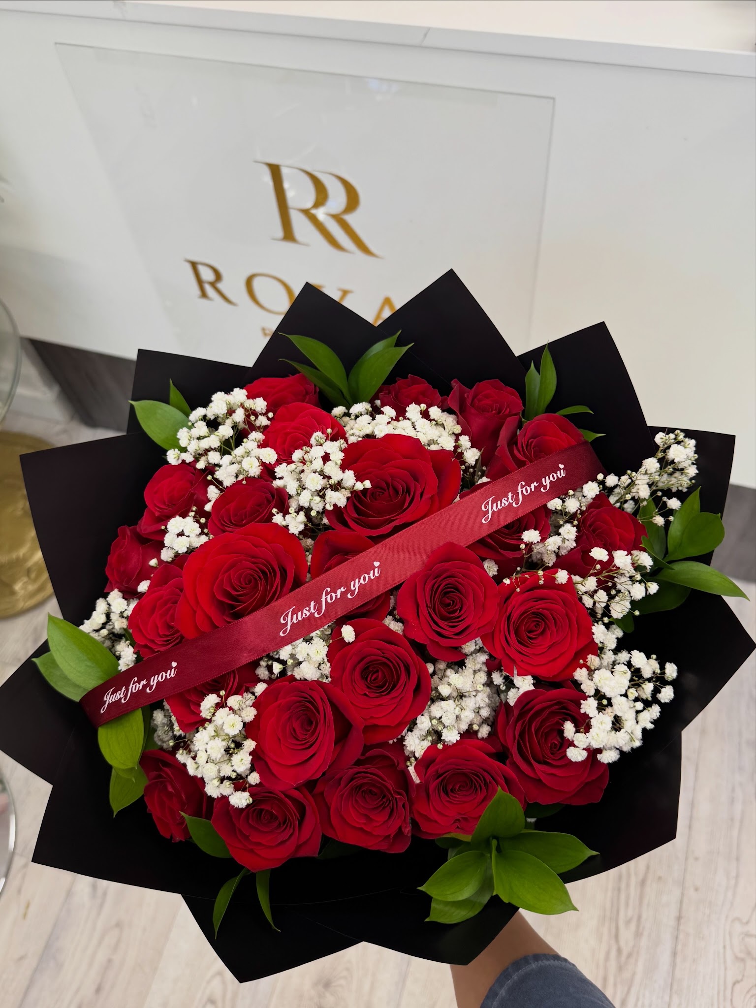 Royal Rose Florist Vancouver| Vancouver Flower Shop| Flower Delivery Vancouver