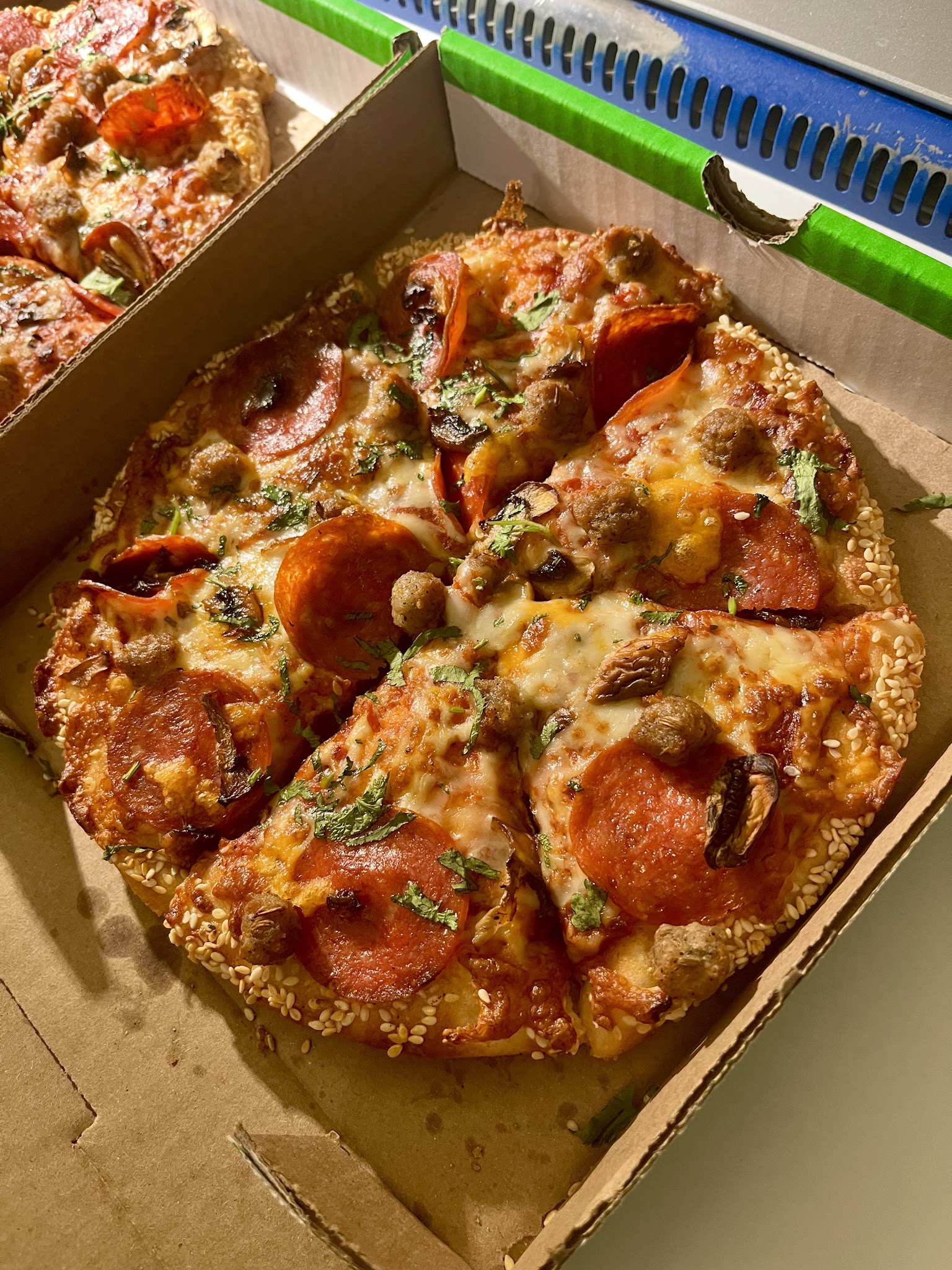 Red Swan Pizza - Vaughan Steeles ave