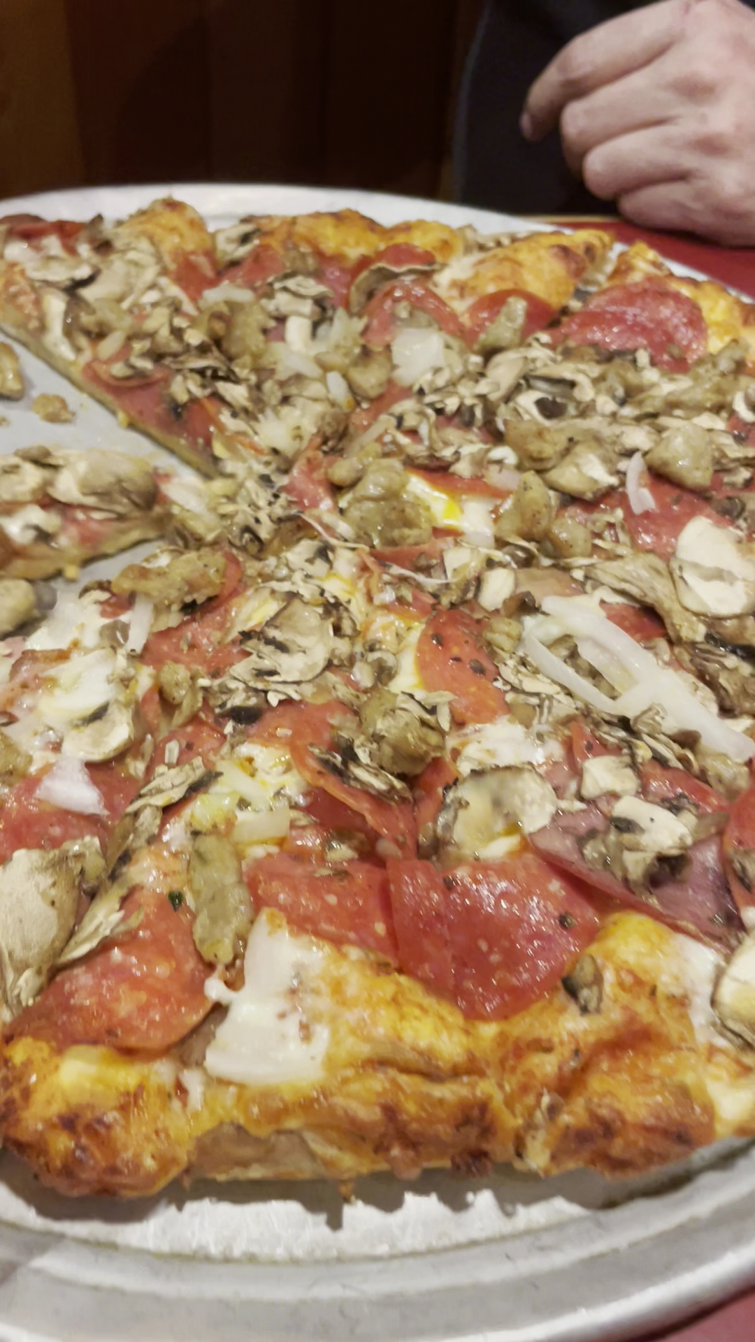 Me-n-Ed's Pizza Parlors