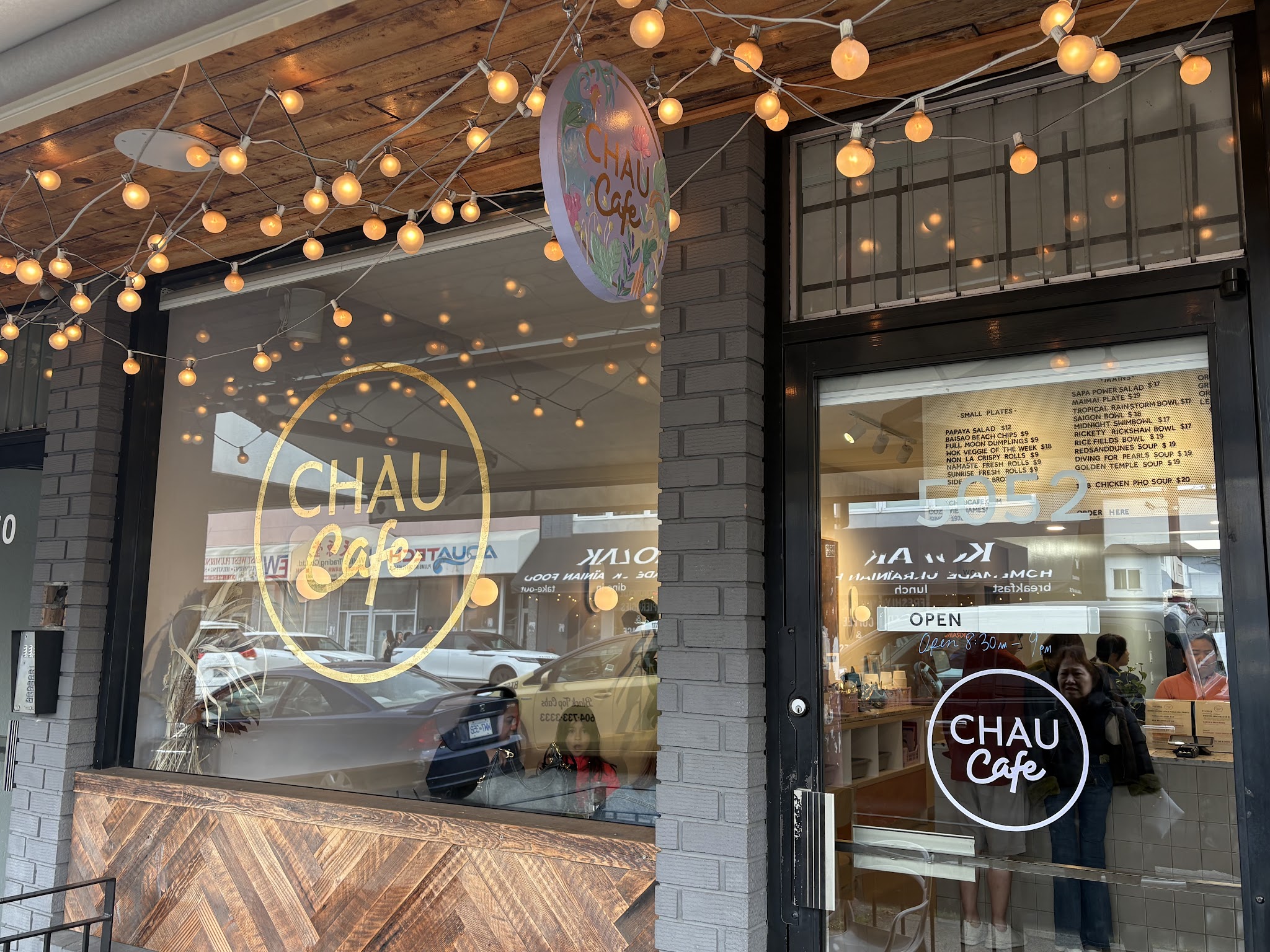 Chau Cafe