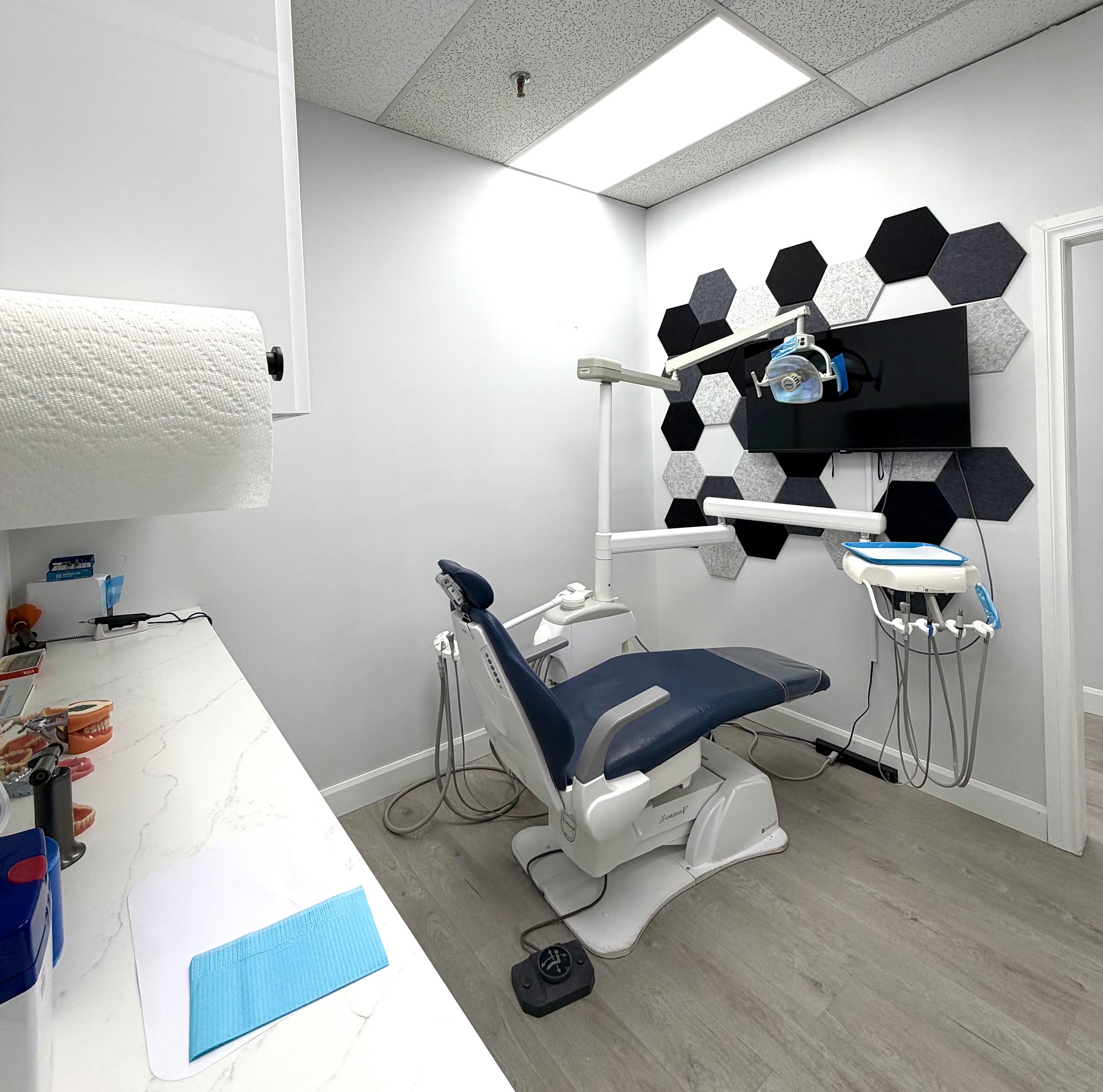 Comfort Denture & Implant Centre