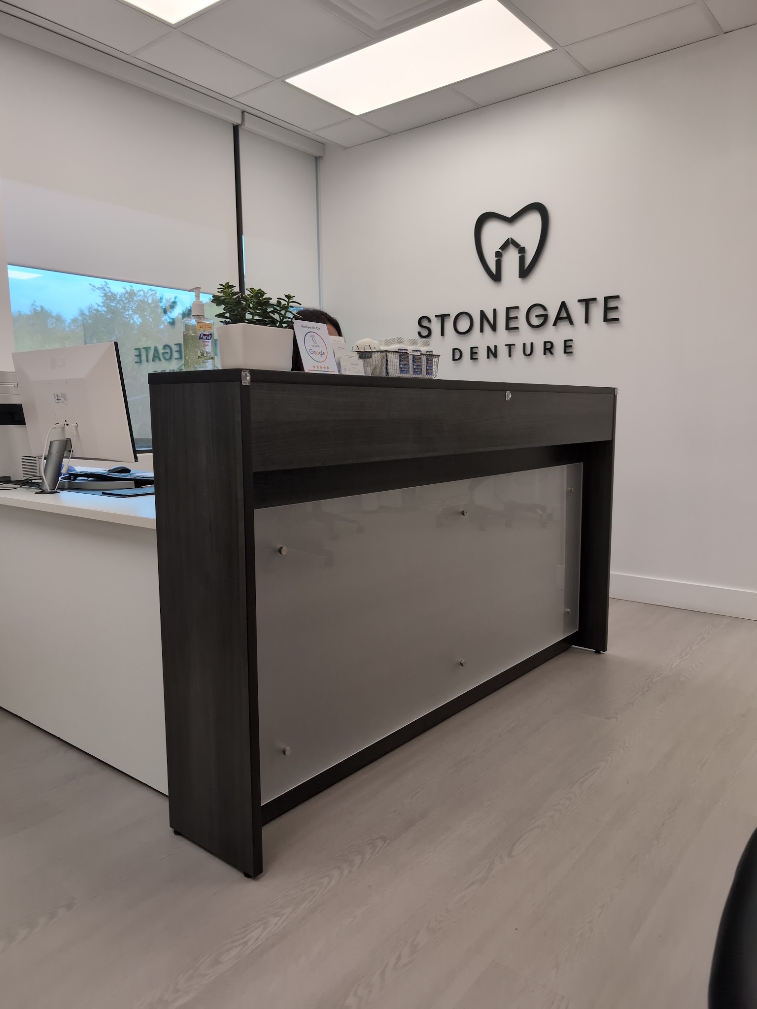 ⭐️ Stonegate Denture Clinic (House of Denture)