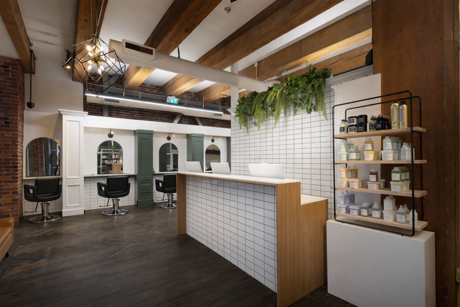 is. Salon Yaletown