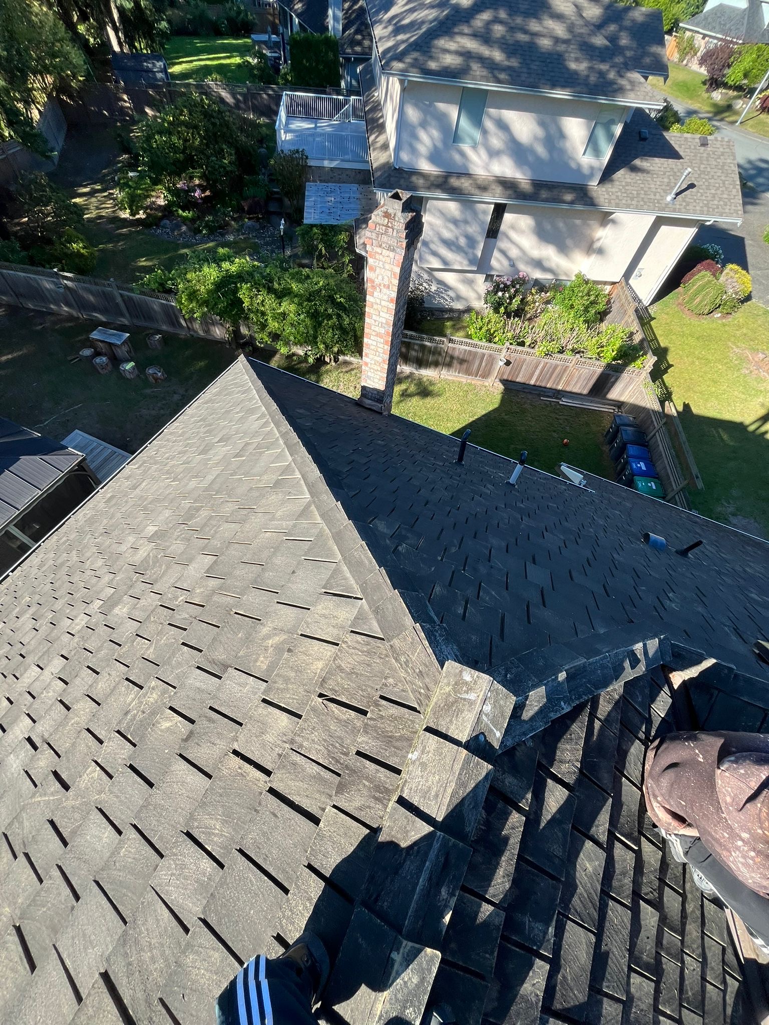 Two brothers roof clean